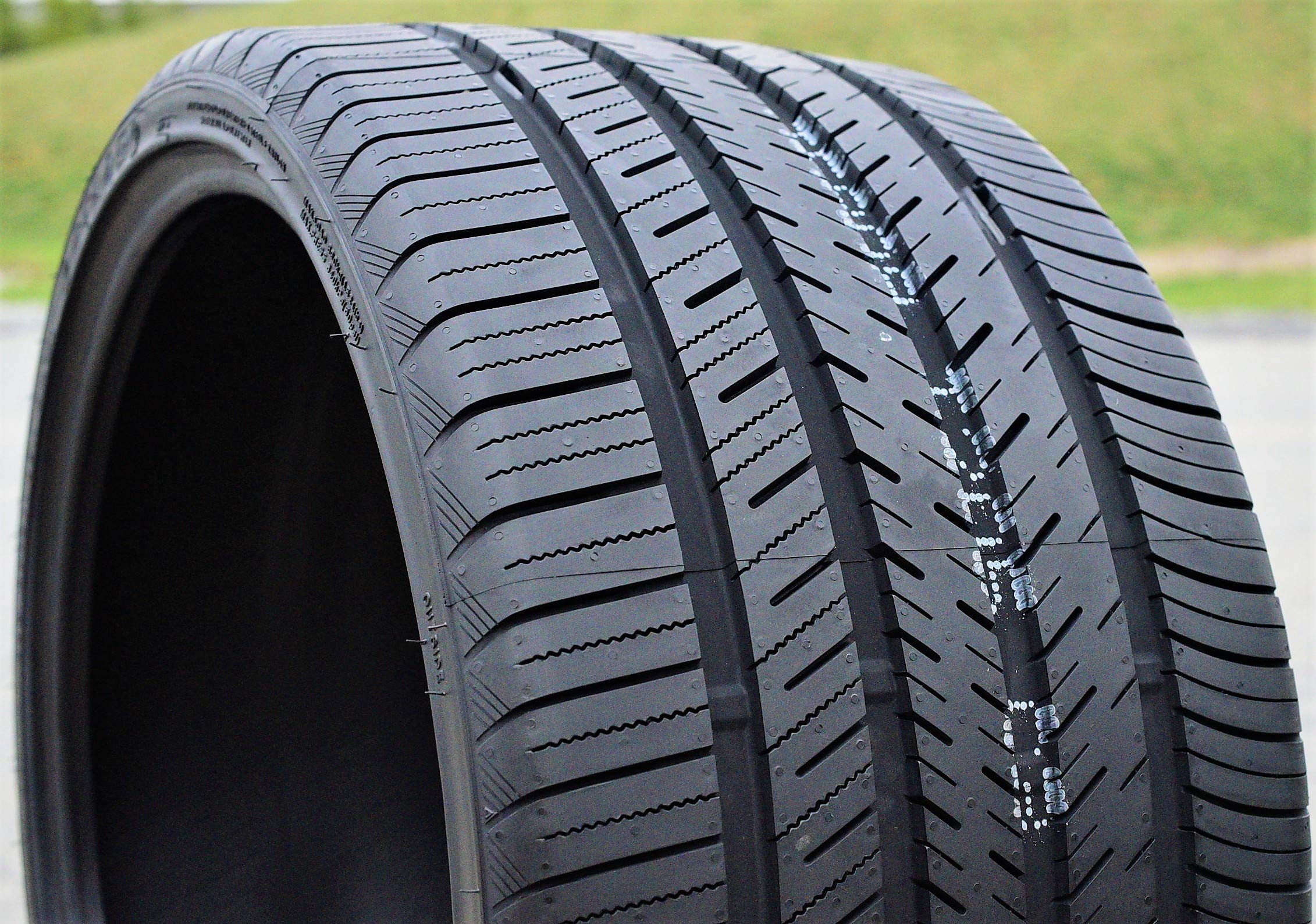 Atlas Force Uhp High Performance All-Season Radial Tire-275/40R19 105Y