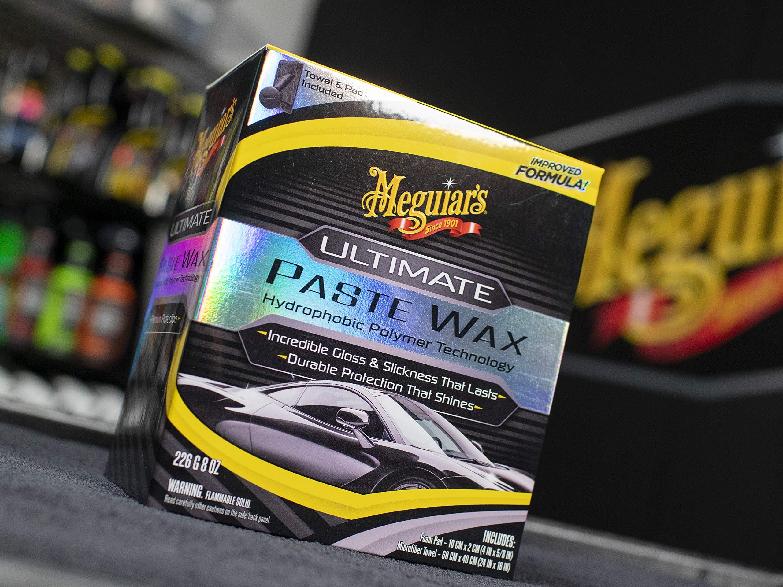 Meguiar's Ultimate Paste Wax - Premium Car Wax for a Deep, Reflective Shine Gloss with Long-Lasting Protection - Easy to Apply and Remove, Microfiber Towel and Applicator Included, 8 Oz Paste