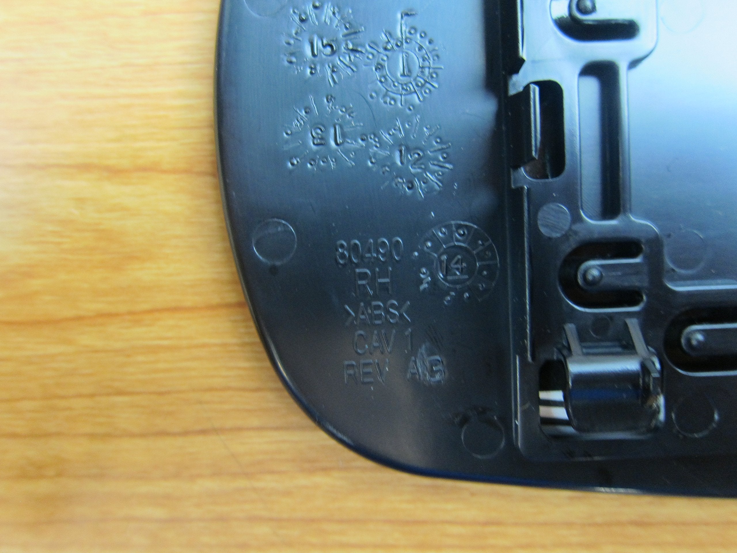 Front Passenger Side Door Mirror With Power Heated Defraust / Mopar Oem 68101146Ab / Chrysler 300 / Dodge Avenger & Charger