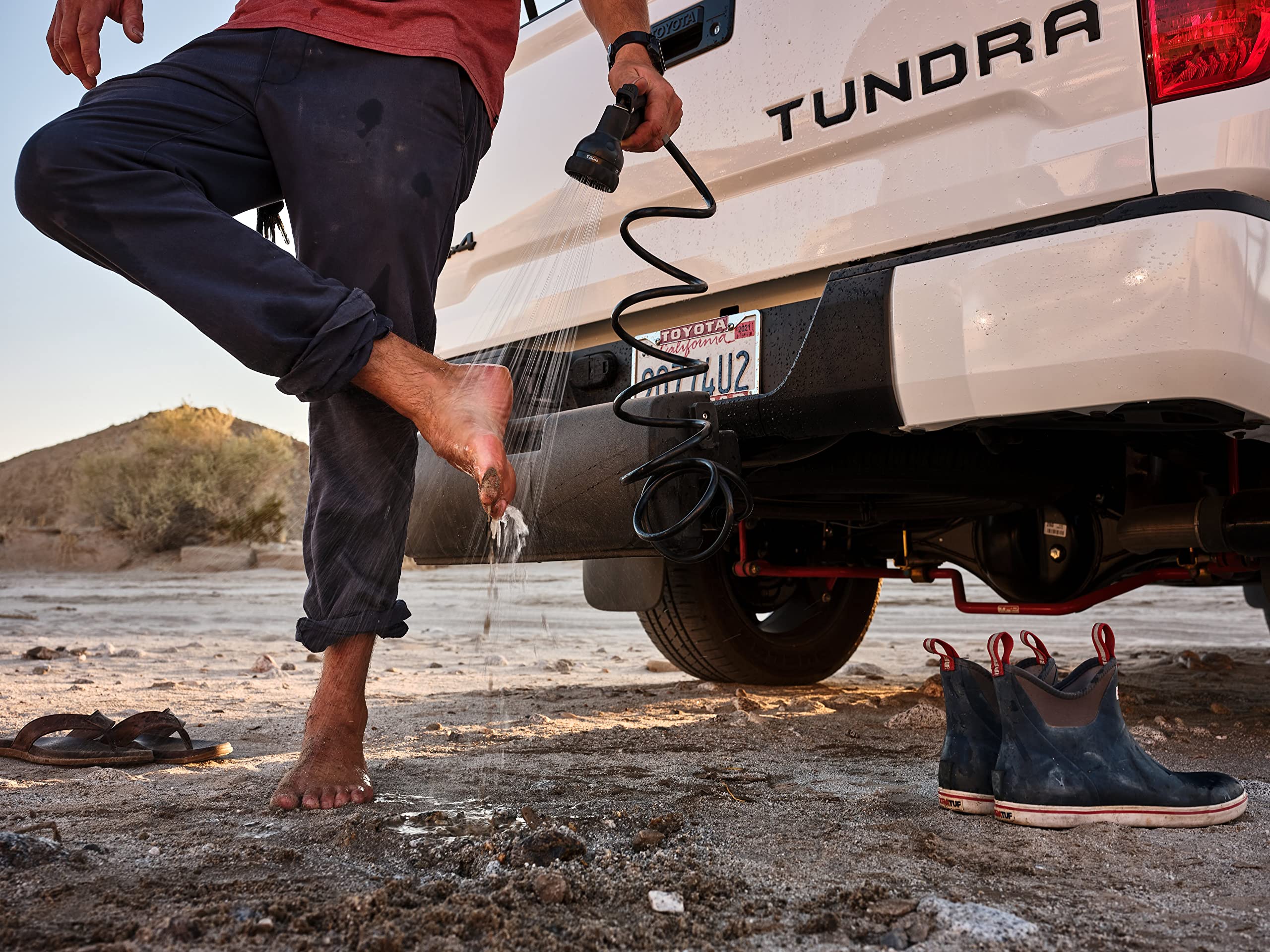 Waterport 4.0 Gallon Self-Pressurized Water Tank For Camping Showers, Bumper Mount Or Bed Mount Vehicle Water Storage For Trucks & Off Road Vehicles