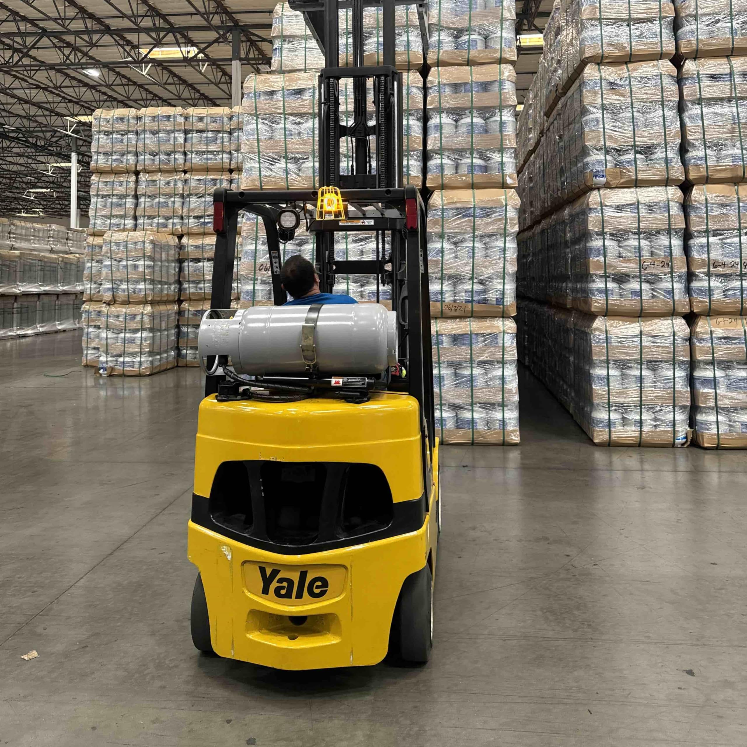 Flame King 43.5Lb Steel Forklift Propane Tank With Gauge, Dot And Tc Compliant, Rugged-Designed, Larger Than Standard Forklift T