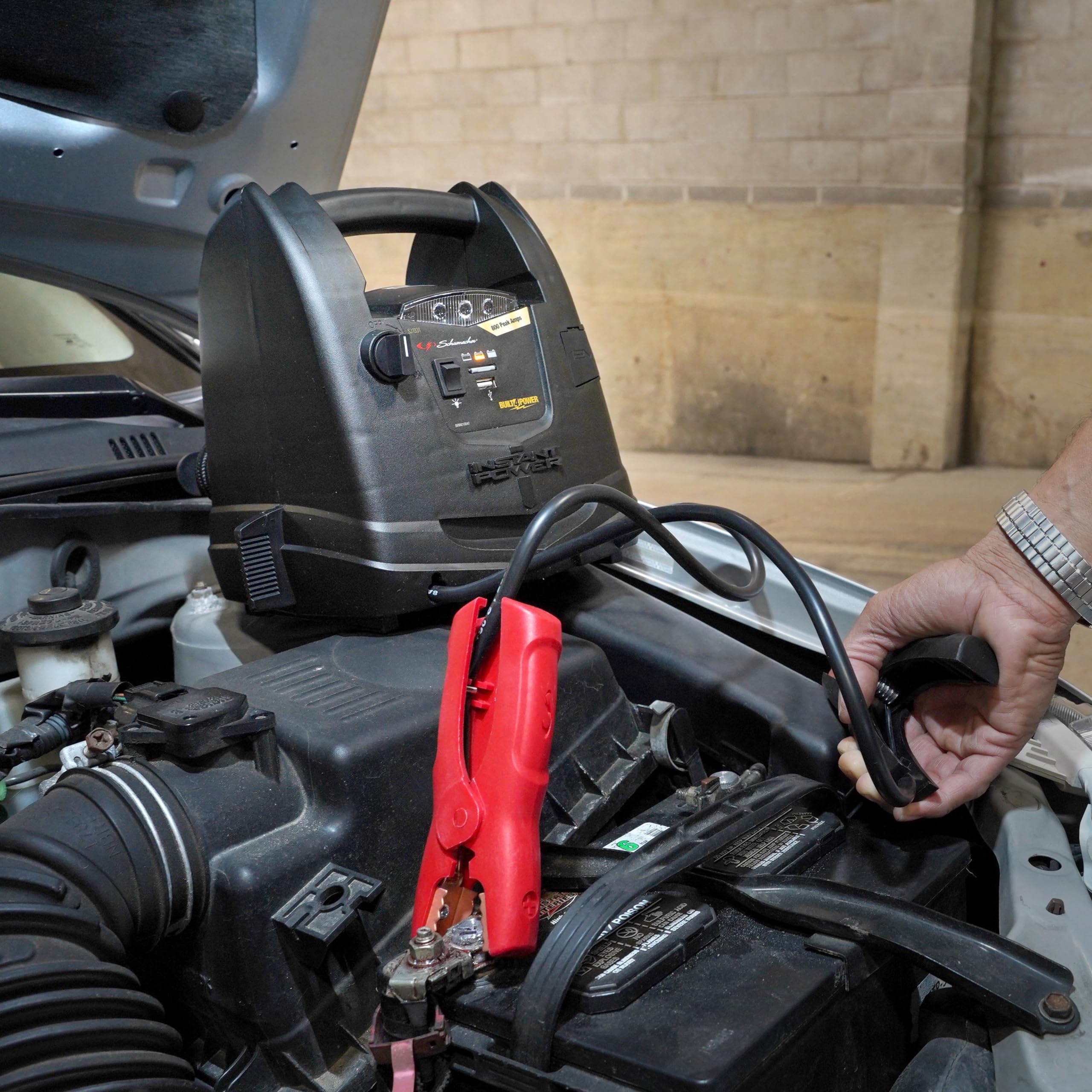 Schumacher Sj1331 Rechargeable Agm Jump Starter For Gas Diesel Vehicles - 800 Amps With Air Compressor And 12V Dc/Usb Power Station