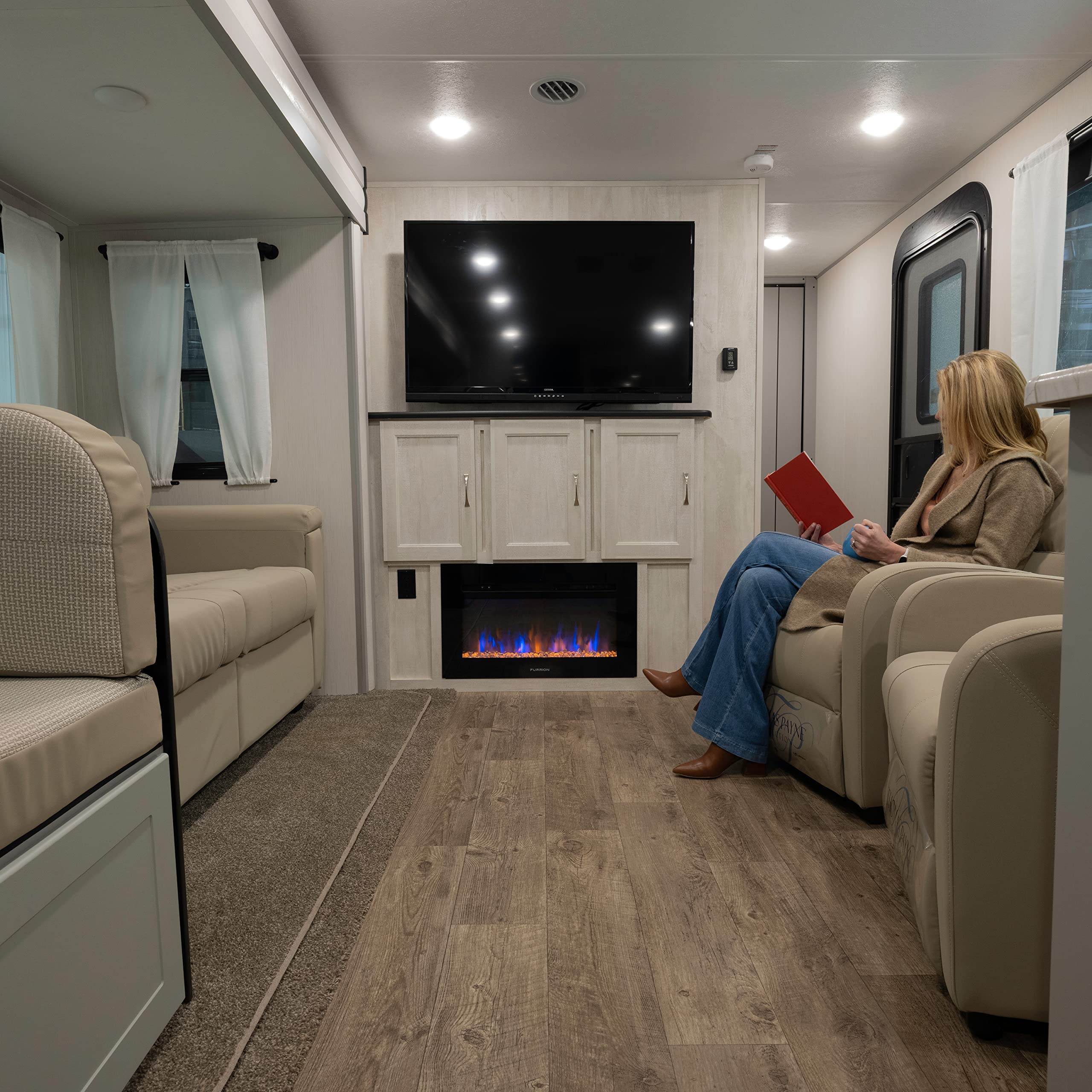 Girard Products Llc Rv Water Heater Door Installation Kit - White