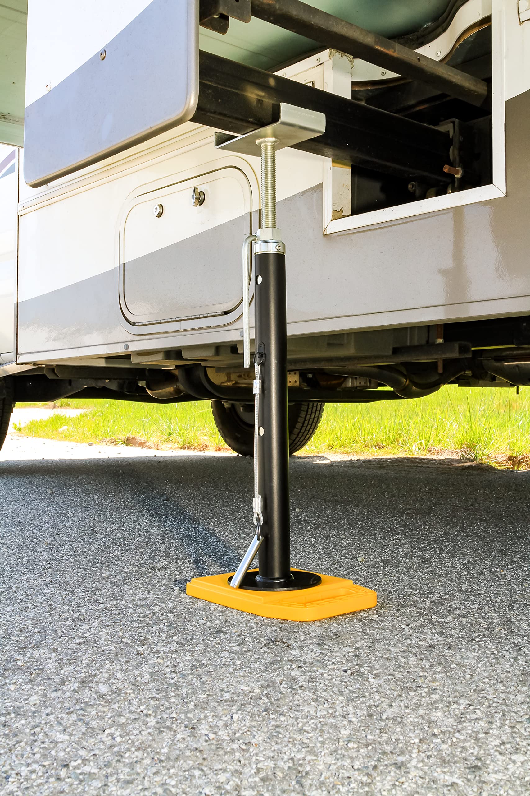 Camco Eaz-Lift Premium Rv Slide-Out Support - Features An Adjustable Height Of 19-Inches To 47-Inches, A Durable Steel Construction, And Can Hold Up To 5,000Lbs Each (48867)
