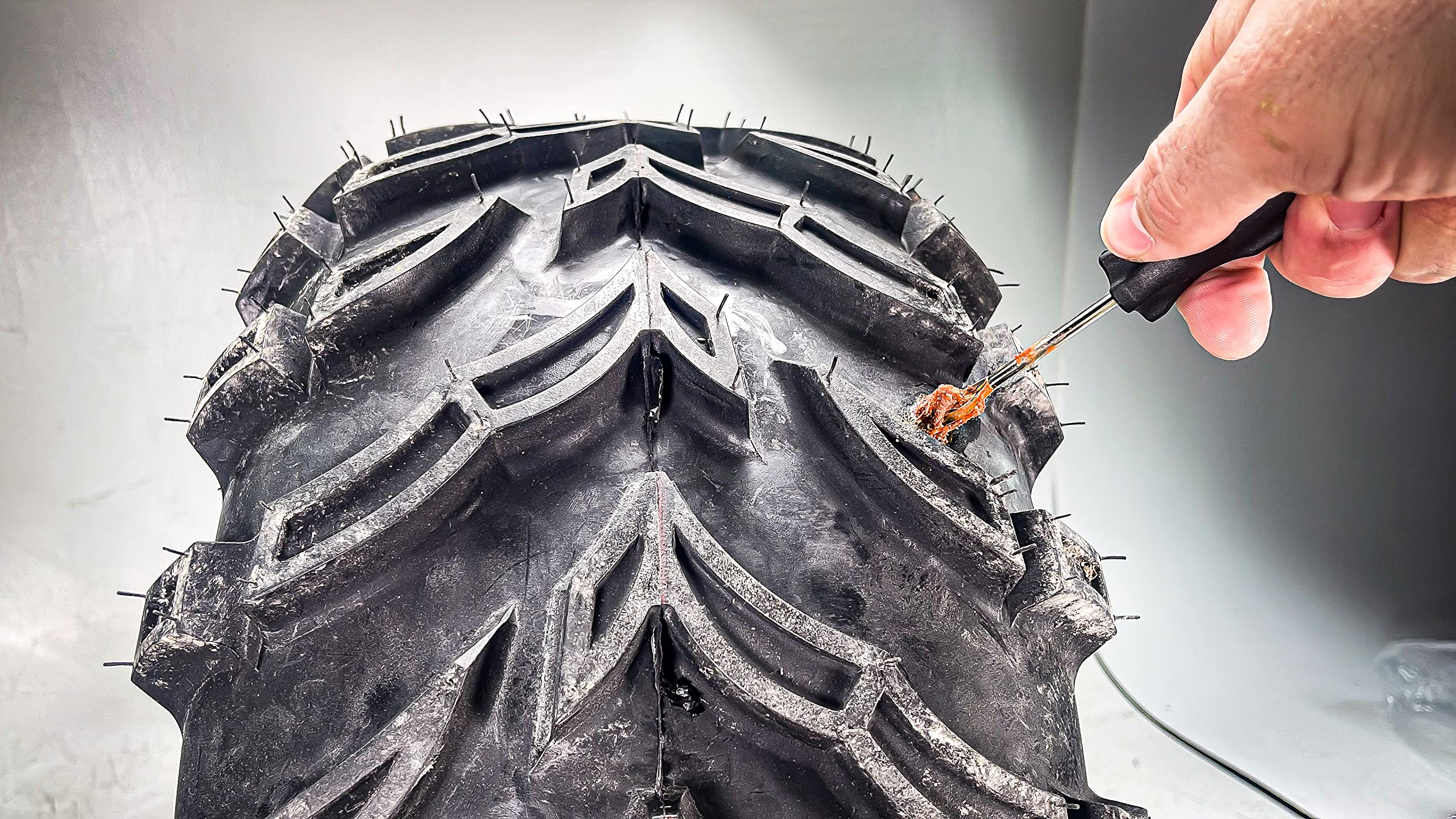 Stop & Go 8065 12 Piece Tubeless Tire Repair Kit With Rope Plugs And Co2 Inflation For Punctures And Flats On Atv, Golf Cart, Mo