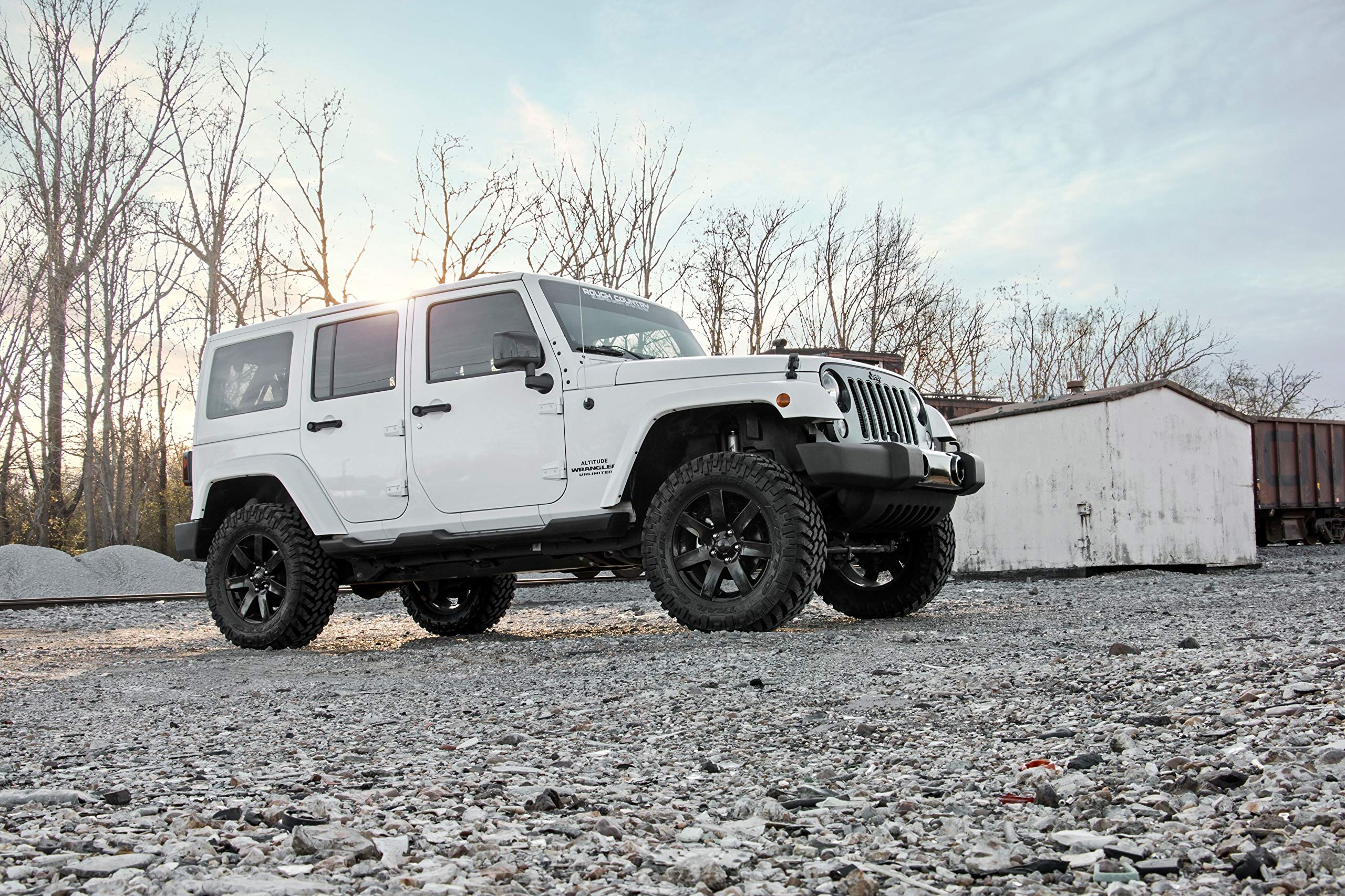 Rough Country 2.5' Lift Kit For 2007-2018 Jeep Wrangler Jk Unlimited - 67930