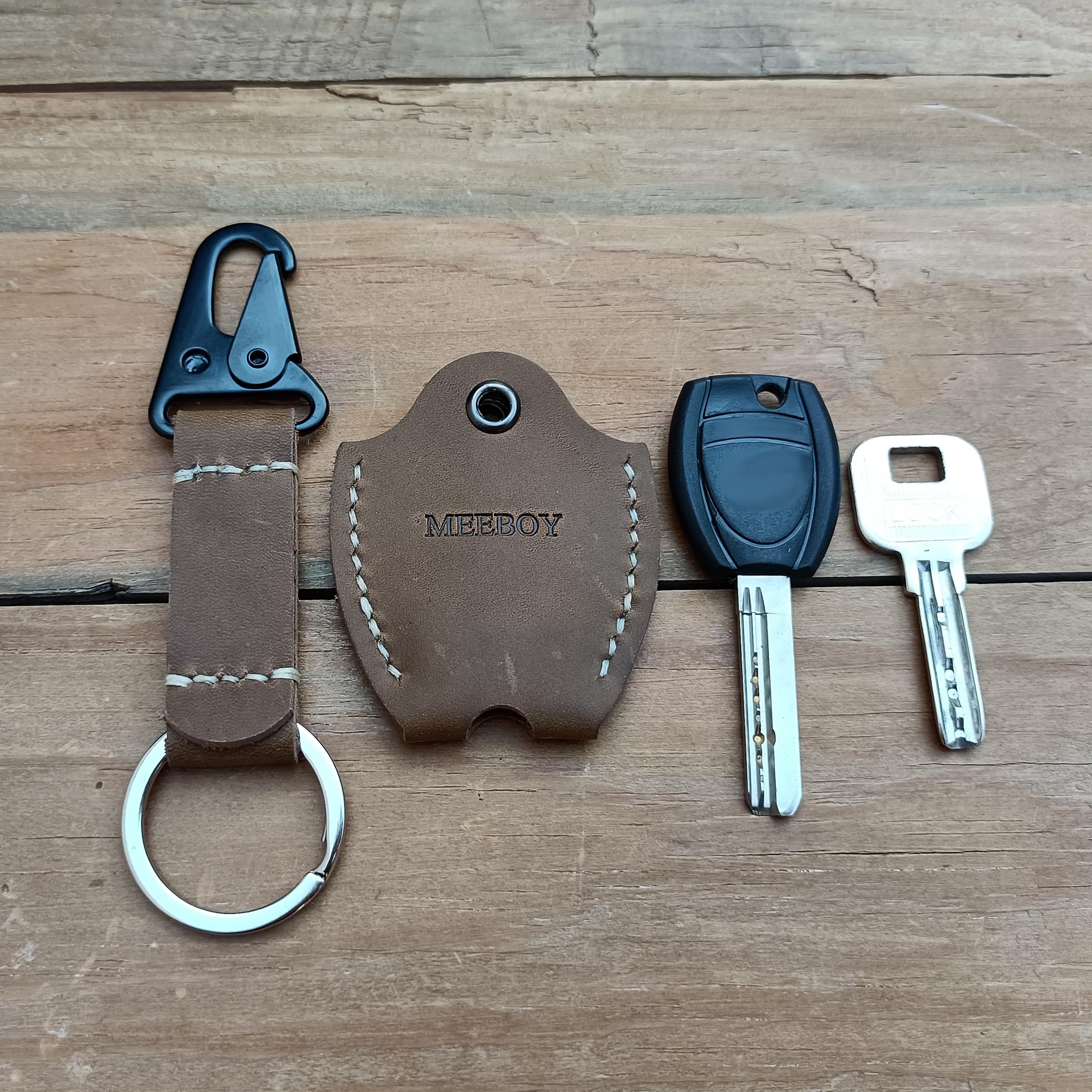 MEEBOY handmade leather car key sleeve for broken key car key cover for men and women (Brown)