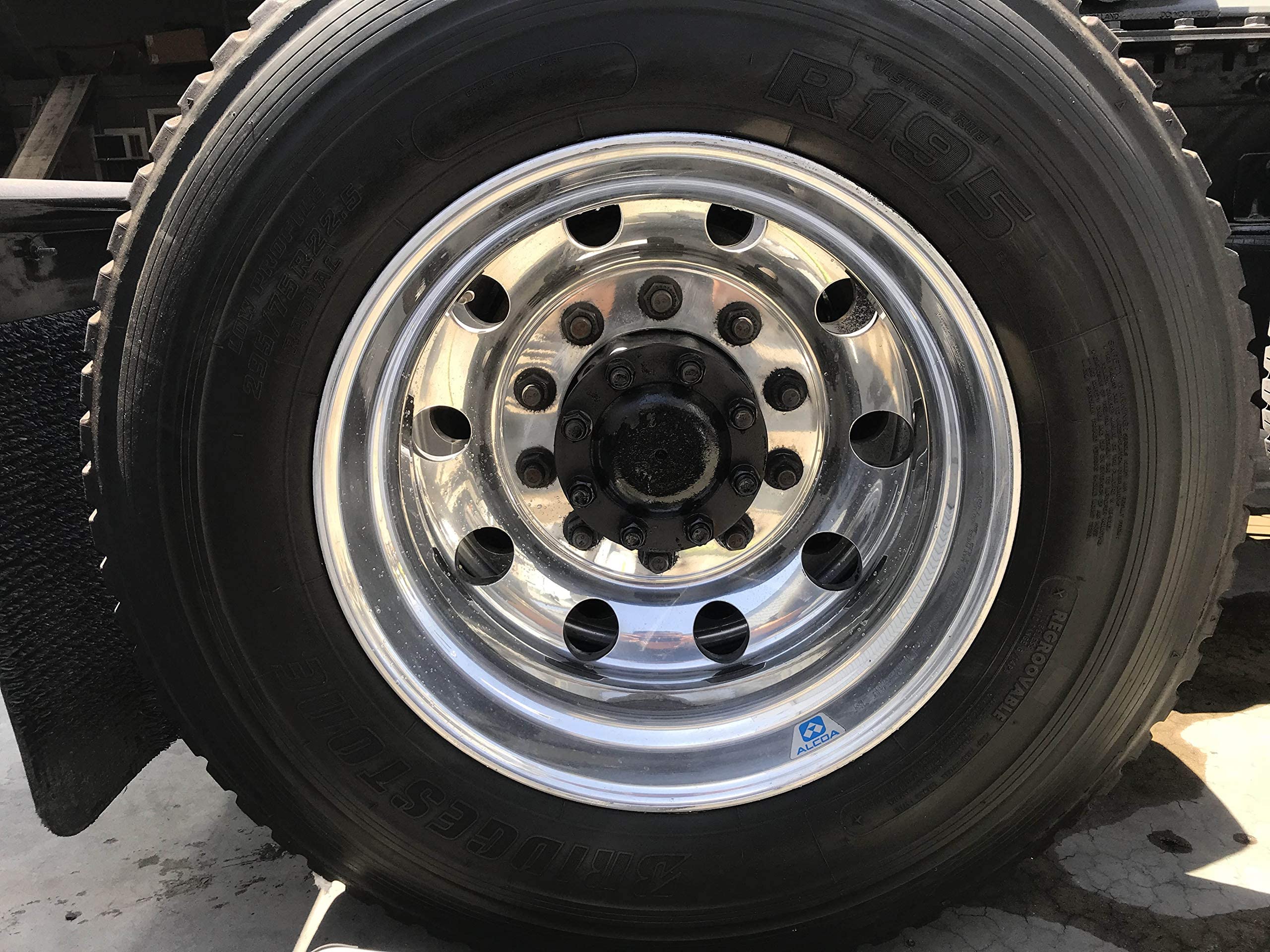 22.5    Abs Chrome-Plated Rear Wheel Cover Wheel Simulator - Set Of 2