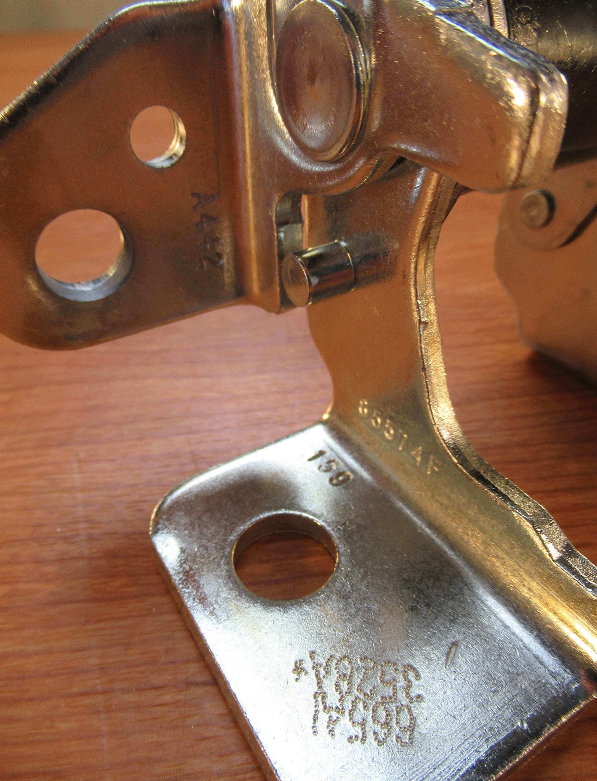 Jeep Grand Cherokee Driver'S Side Lower Door Hinge Front And Rear Oem