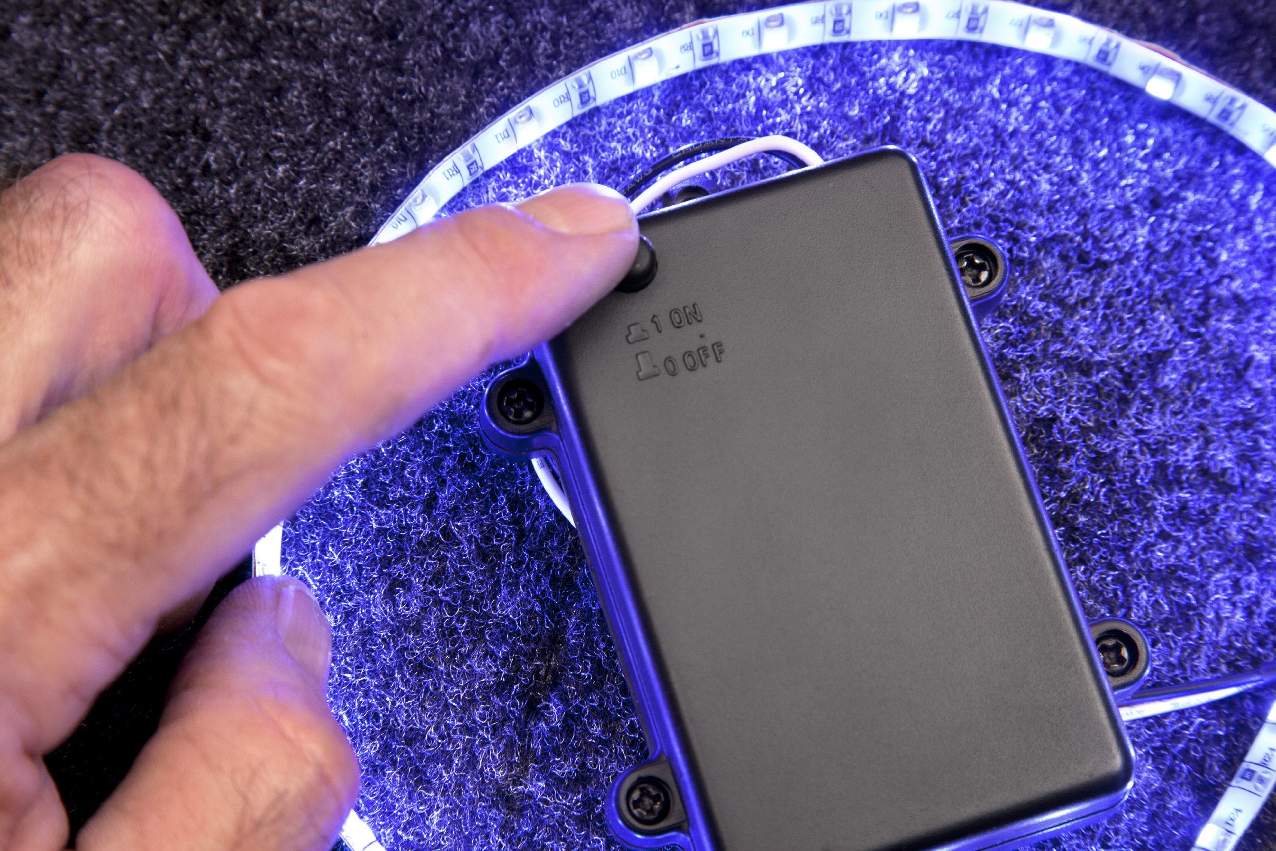 Truxedo 1704998 Truck Luggage B-Light Battery Powered 18'' Tonneau Lighting System All Vehicles - Truck Luggage - Battery Powere