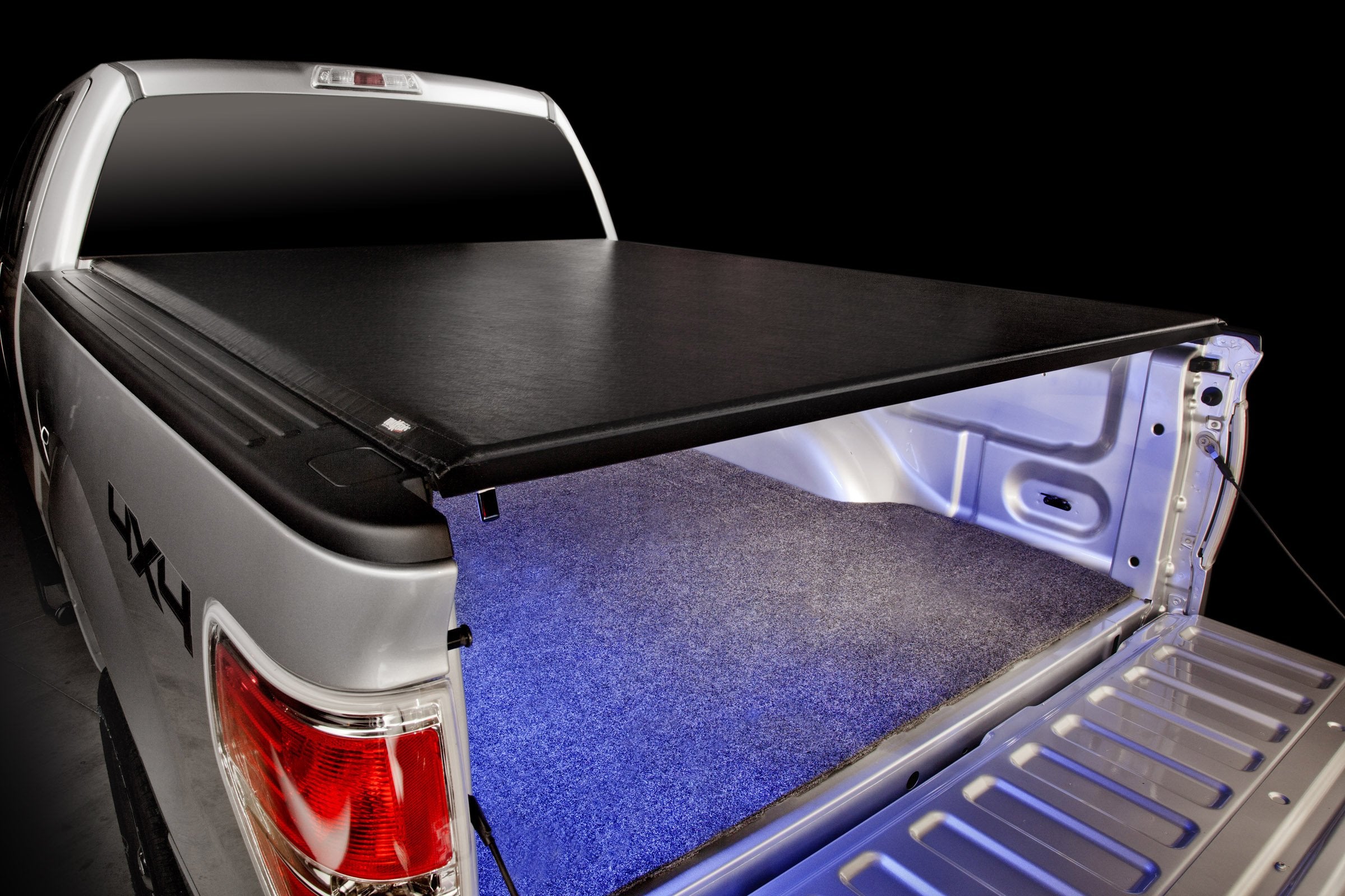 Truxedo 1704998 Truck Luggage B-Light Battery Powered 18'' Tonneau Lighting System All Vehicles - Truck Luggage - Battery Powere