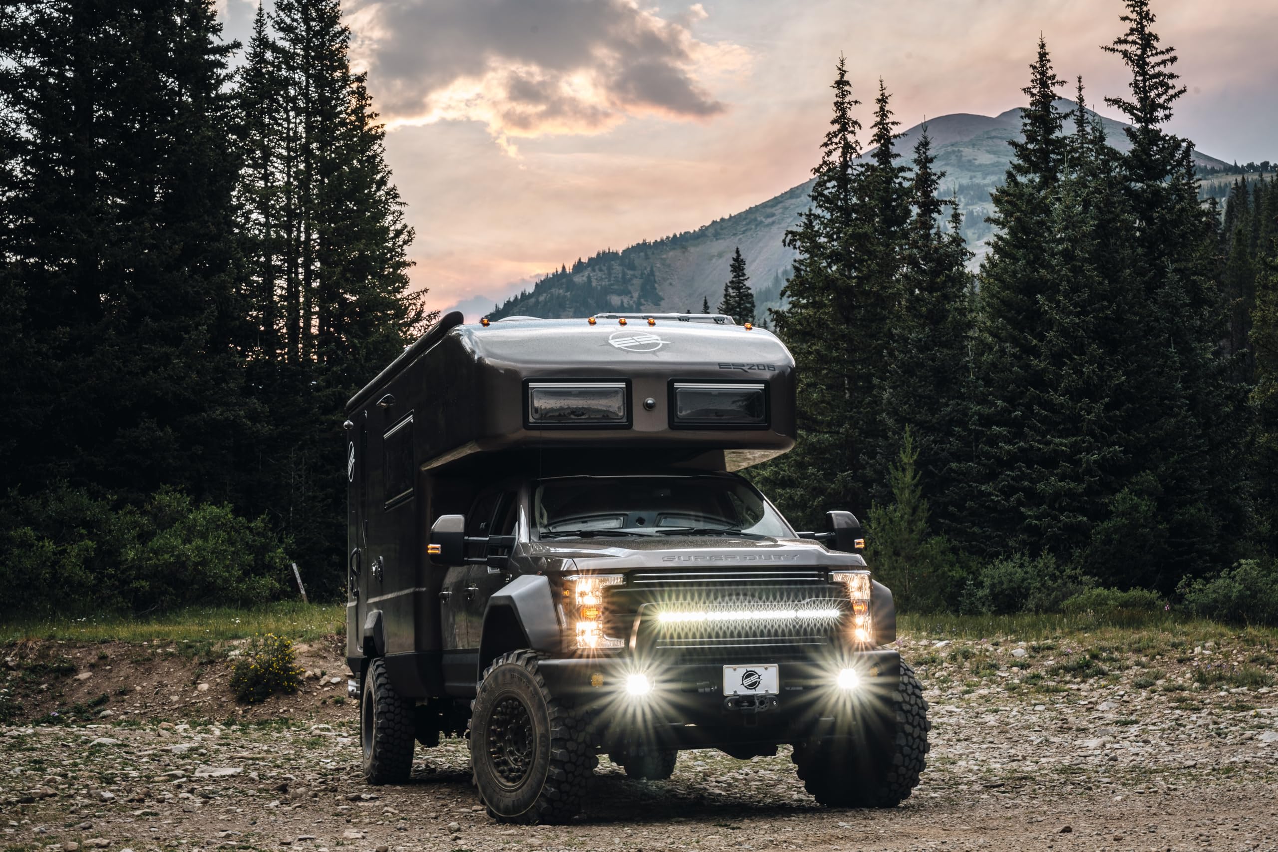 Relion Rb100-Lt | 12V 100Ah | Low Temperature Charging | Lifepo4 Lithium-Ion Battery | Group 31 | 3500~5000 Cycles | 10 Year Warranty | Perfect For Rv, Off Grid, Overland, Marine