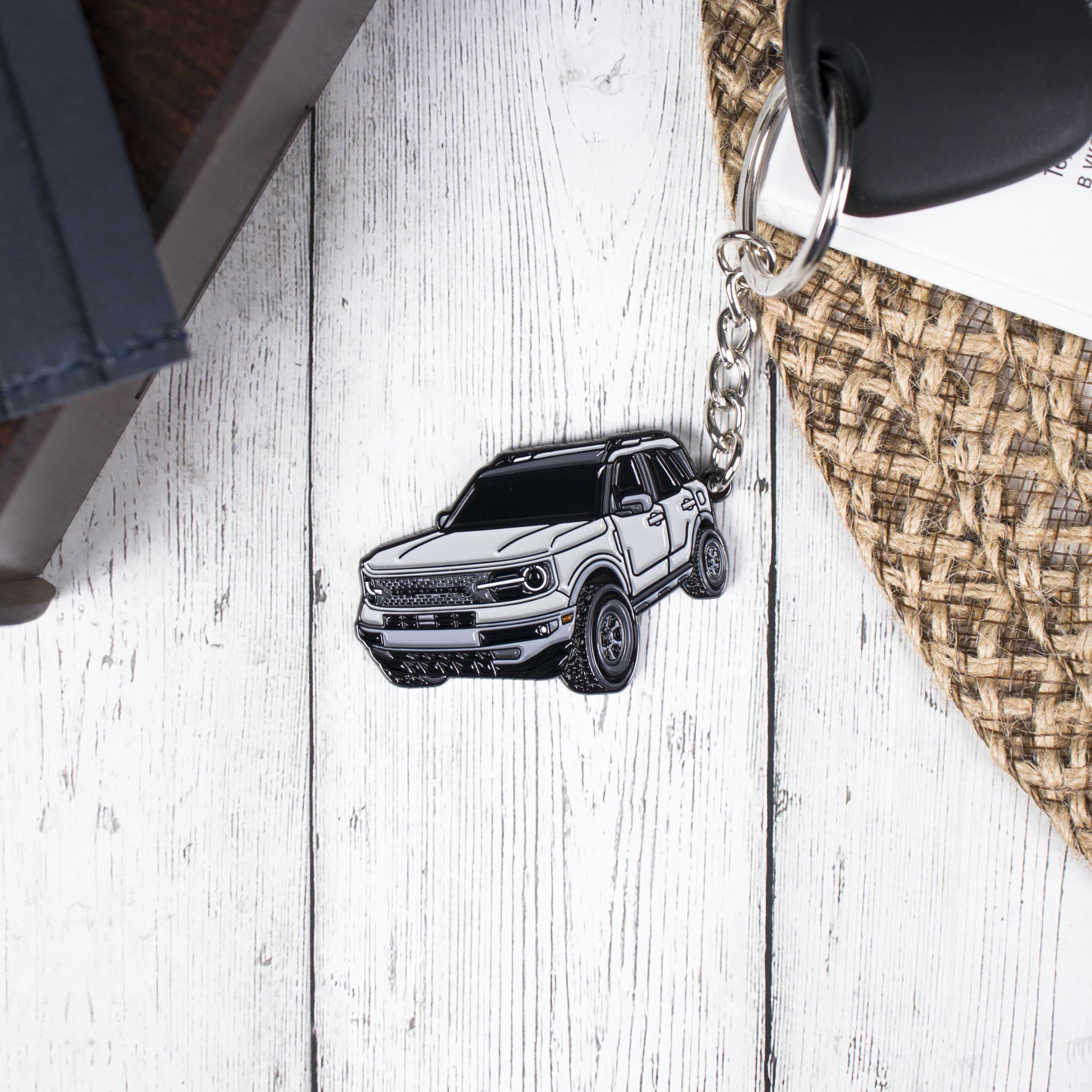 Four Wheel Beast Bronco Sport Keychain Compatible With Ford Bronco Accessories 2023 2024 4 Door Key Chain Fob Gift (Silver)