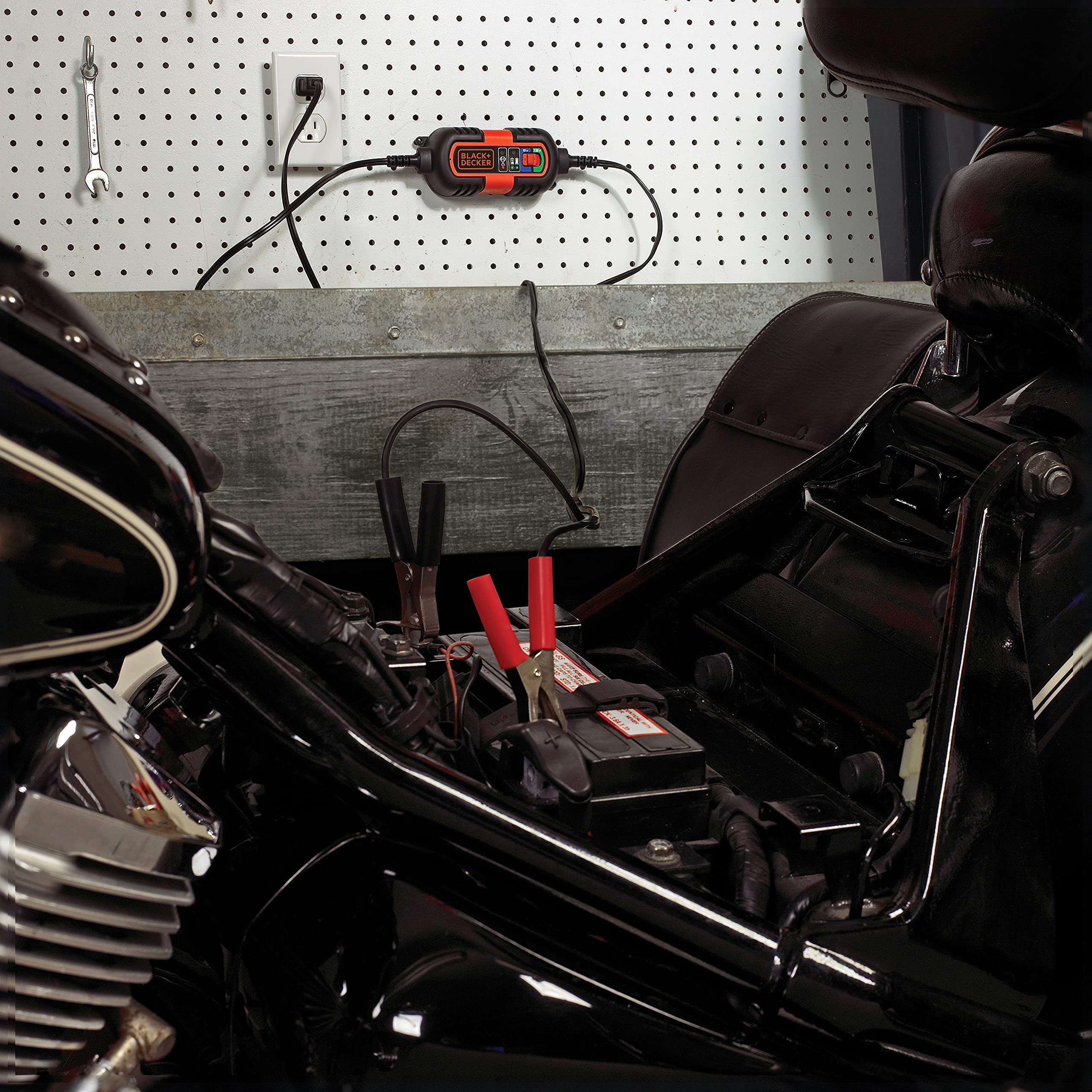 Black+Decker Bm3B Fully Automatic 6V/12V Battery Charger/Maintainer With Cable Clamps And O-Ring Terminals, Multi, 1.5 Amp