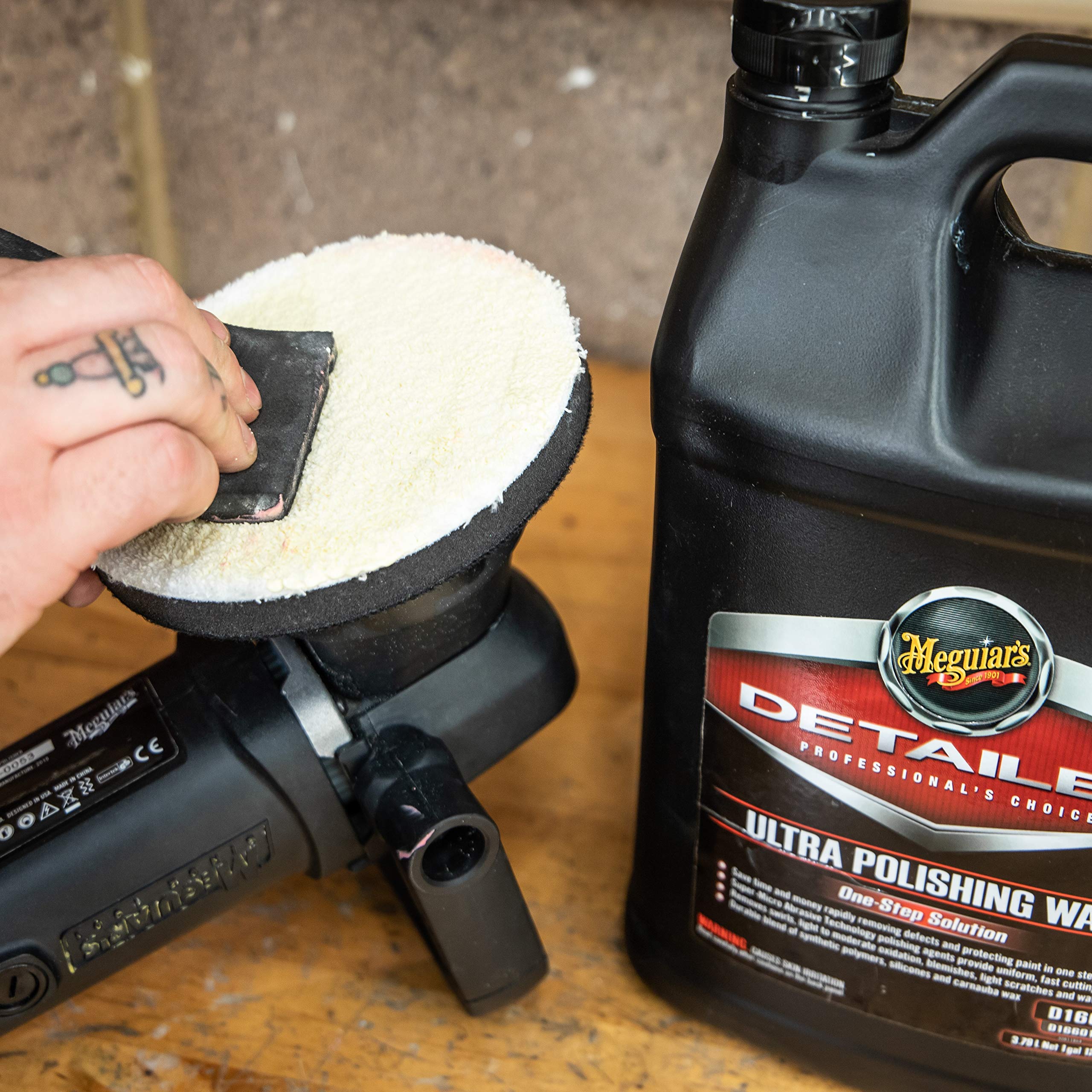 Meguiar's Professional Ultra Polishing Wax D16601 - Premium Scratch Removal, Car Polish, and Car Wax in One - One-Step Cleaner W