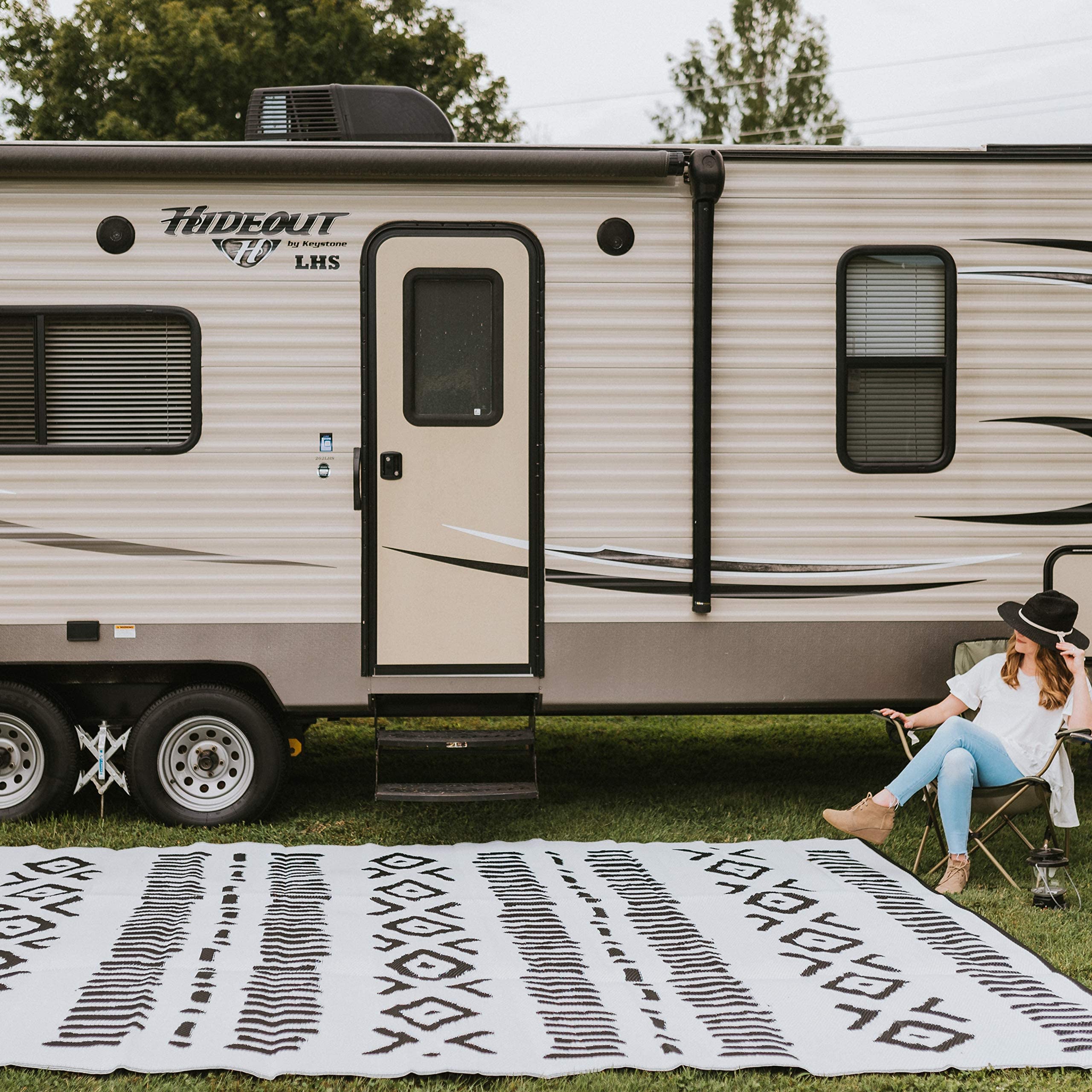 Glamplife Recycled Rv Rug - Camping Rugs For Outside Your Rv - 9X12 Outdoor Rug - Black And White Tribal - Large Outdoor Rugs Fo