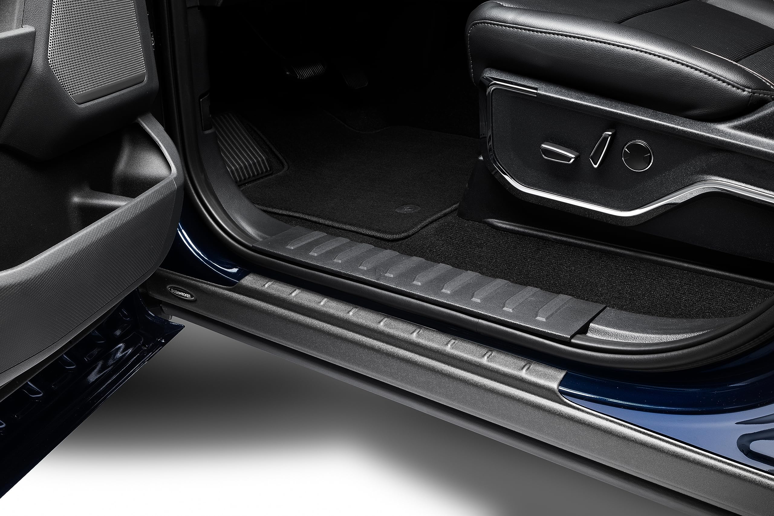 Bushwacker Trail Armor Side Rocker | 4-Piece Set, Black, Textured Finish | 14130 | Fits 2020-2024 Chevrolet/Gmc Silverado/Sierra 2500 Hd / 3500 Hd Crew Cab