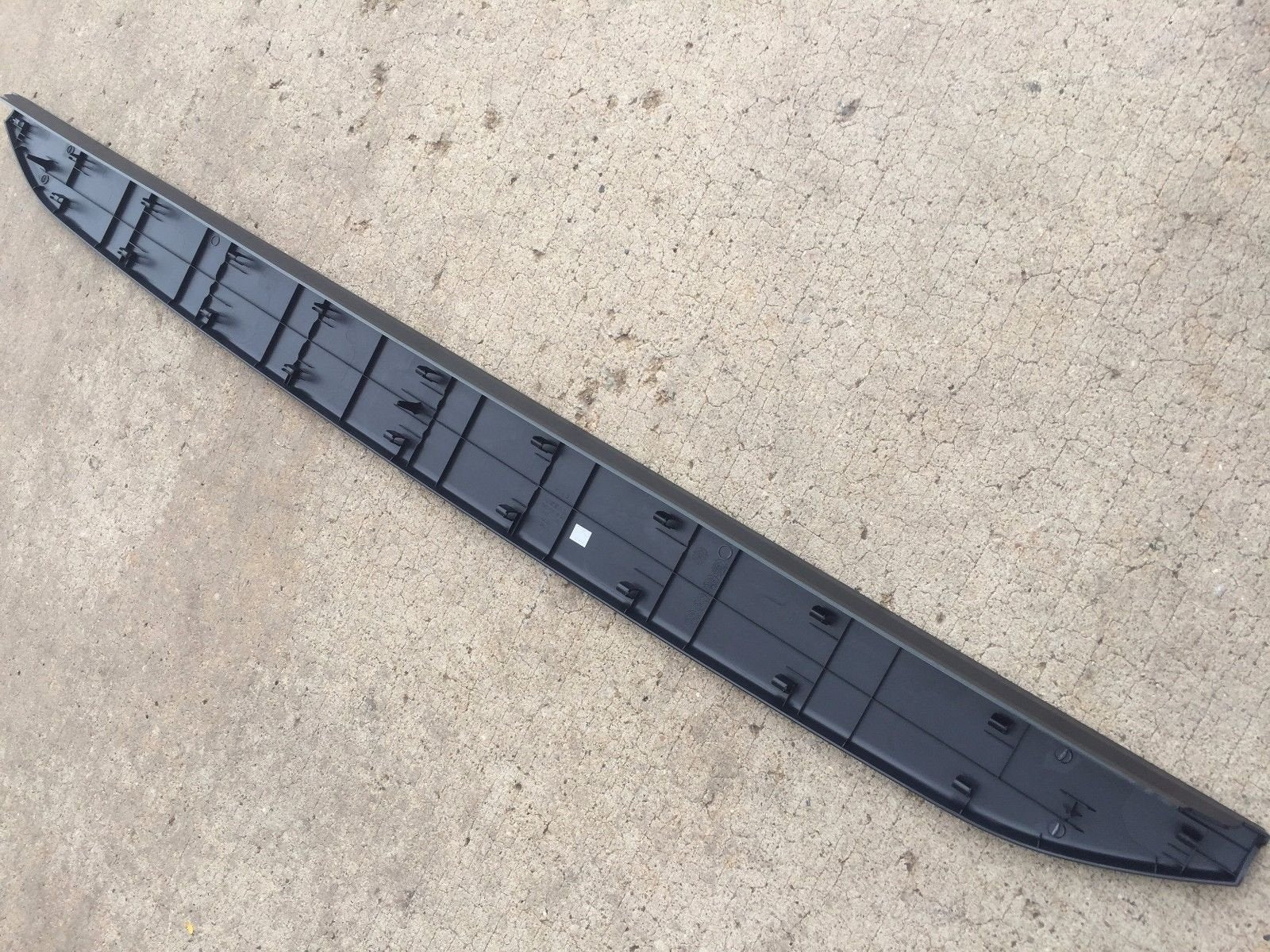 Genuine Nissan Parts - Cover-Rear Gate (93486-Ez00A), Black/Charcoal