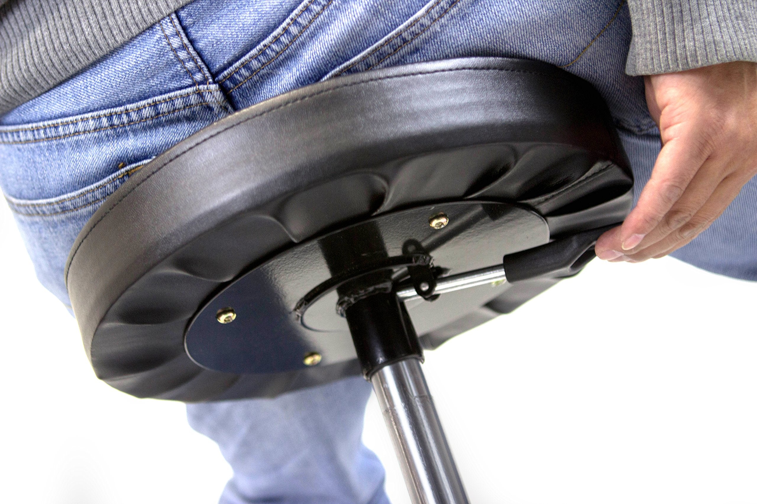 Wen 73012 300-Pound Capacity Pneumatic Rolling Mechanic Stool Seat