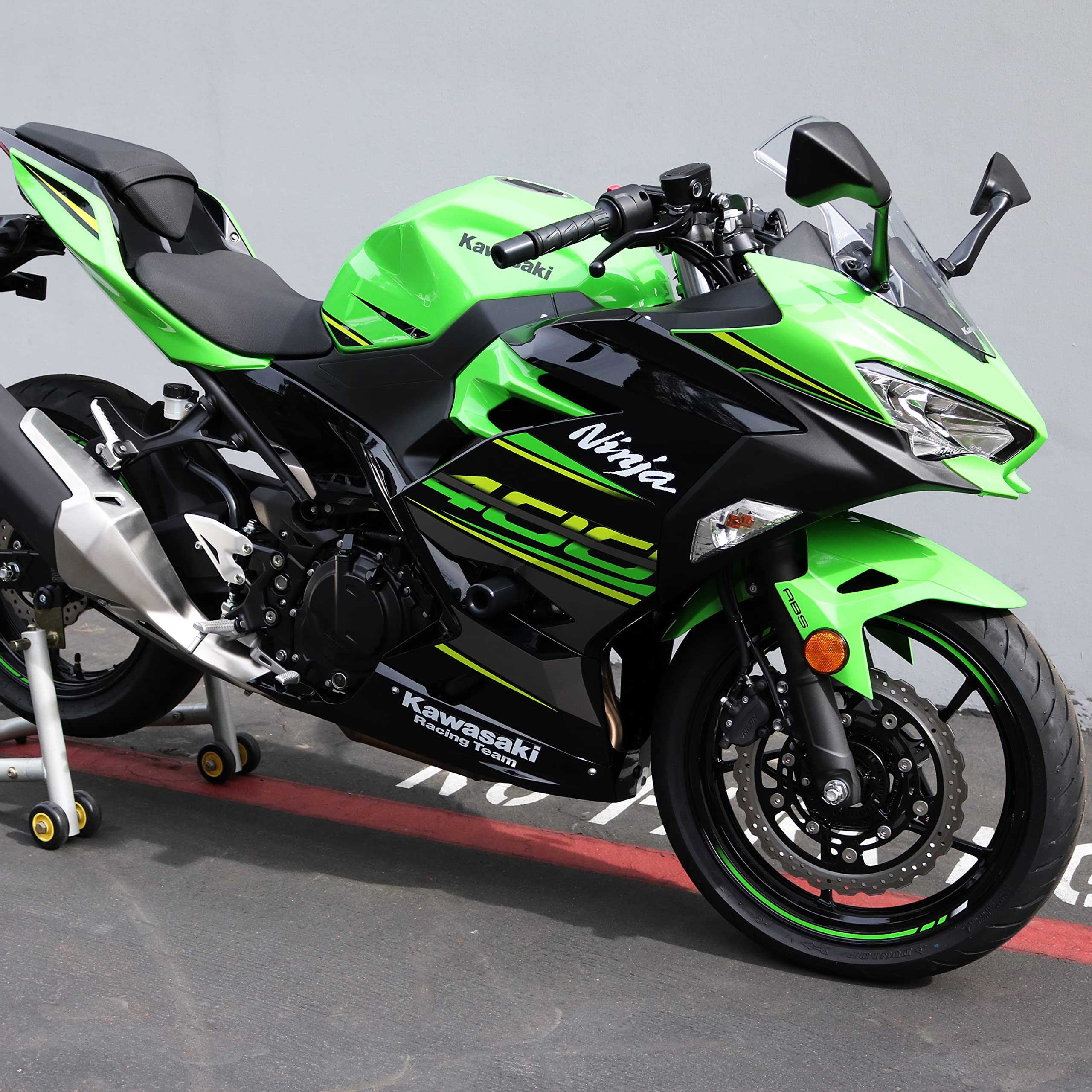 Shogun Bundle Kit Kawasaki Ninja 400 Z400 Z 400 2018 2019 2020 2021 2022 2023 2024 No Cut Black Frame Sliders With Swingarm Spoo
