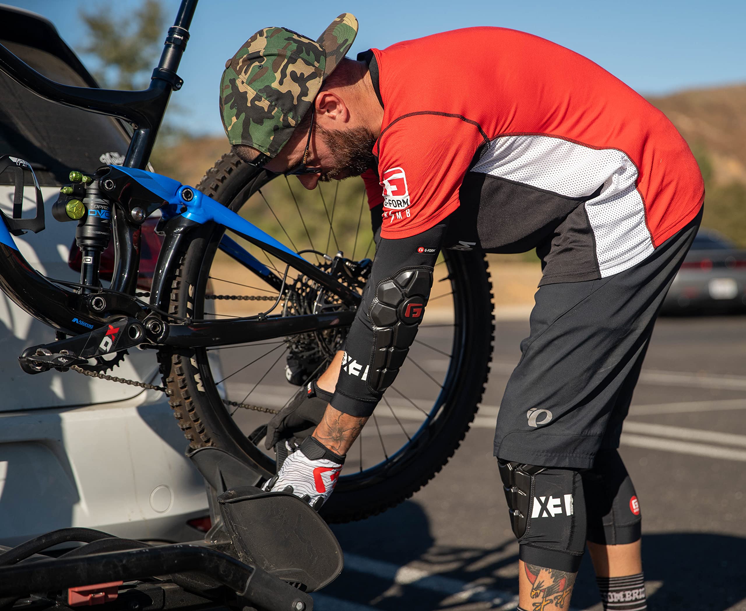 G-Form Pro-X3 Elbow Guards - Mountain Biking Elbow Guards For Athletes - Comfortable & Breathable - Riding & Other Sports - Blac