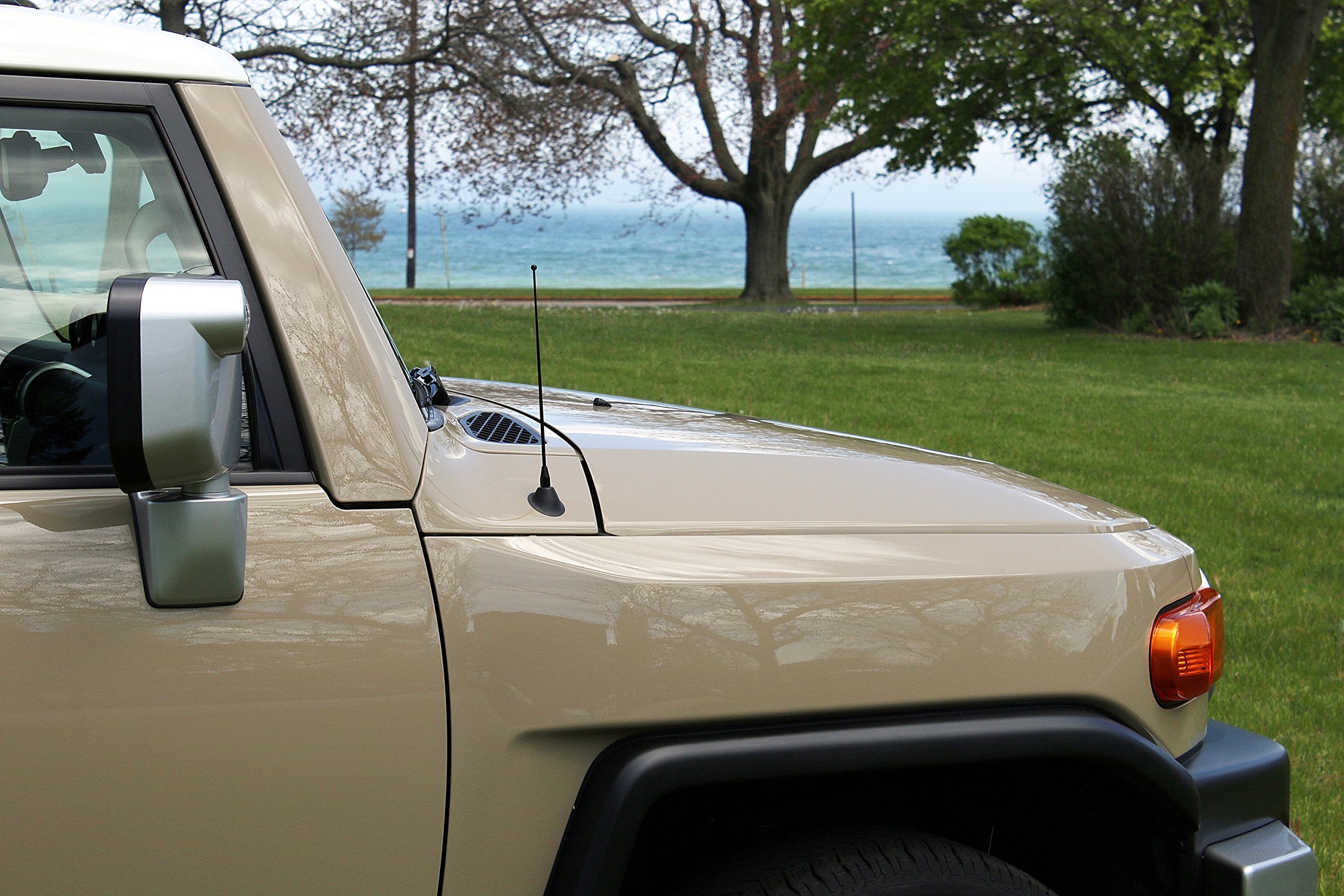 Antennamastsrus - 9 Inch Black Short Antenna Is Compatible With Toyota Tundra (2000-2020) - Spiral Wind Noise Cancellation - Spring Steel Construction - Stainless Steel Threading