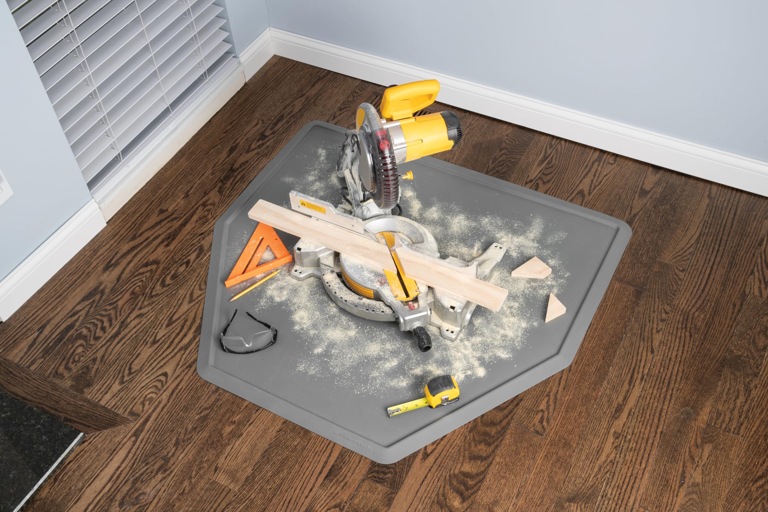 WeatherTech All-Purpose Mat - Multi-Use Mat for Everyday Living - 40'' x 44'' - Angled - Brown (APM4044BR)