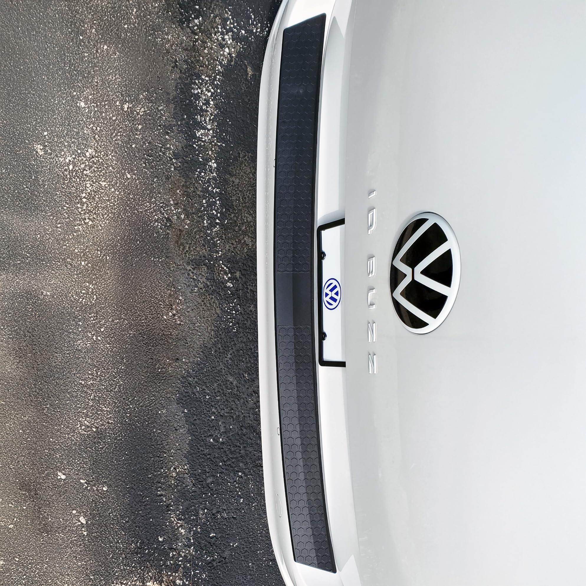 Dawn Enterprises Rbp-017 Rear Bumper Protector (Volkswagen Id. Buzz Fitment Images (2025-2026))