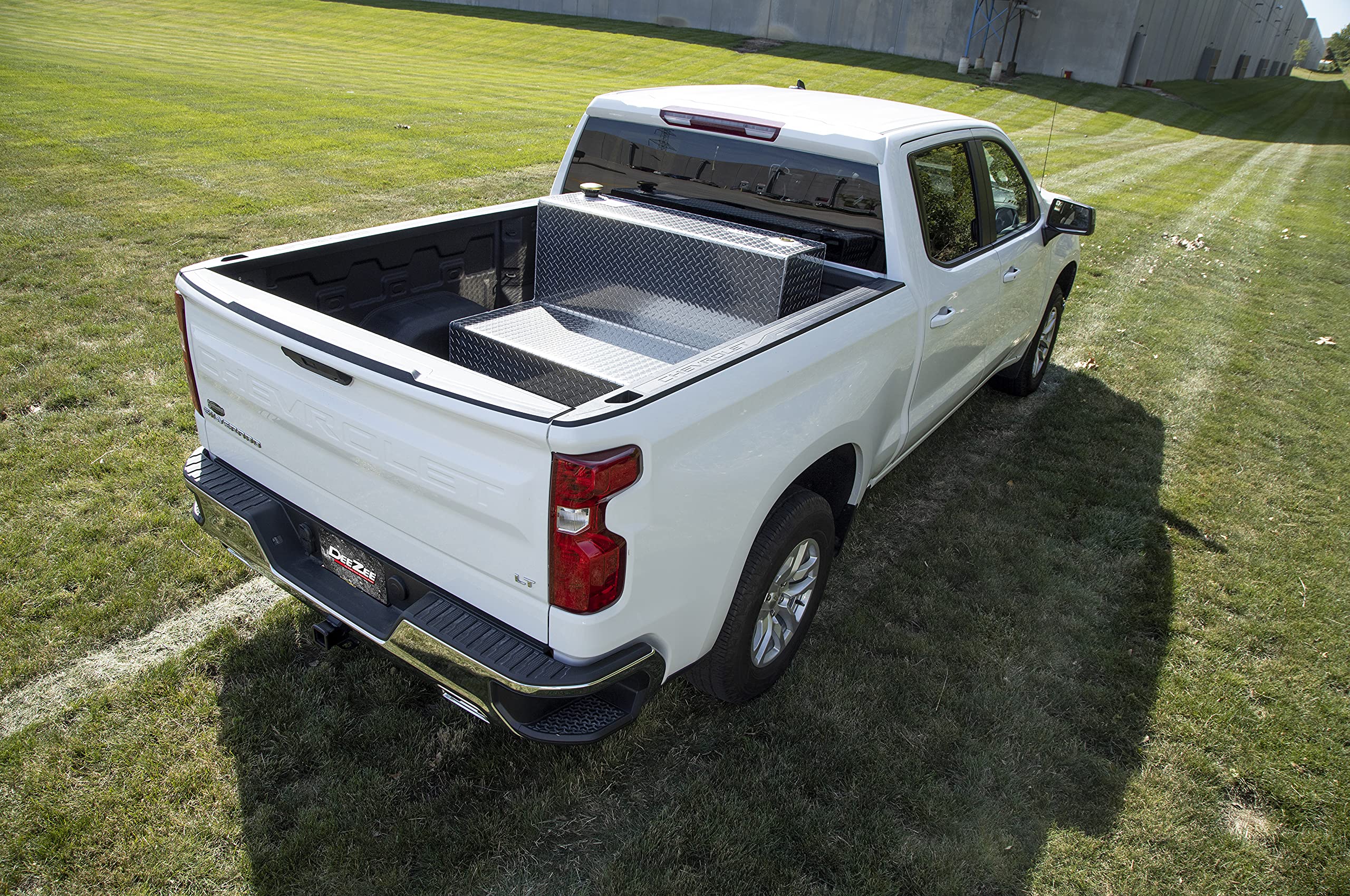 Dee Zee Dz92747 (92 Gallon) L-Shaped Transfer Tank - Aluminum