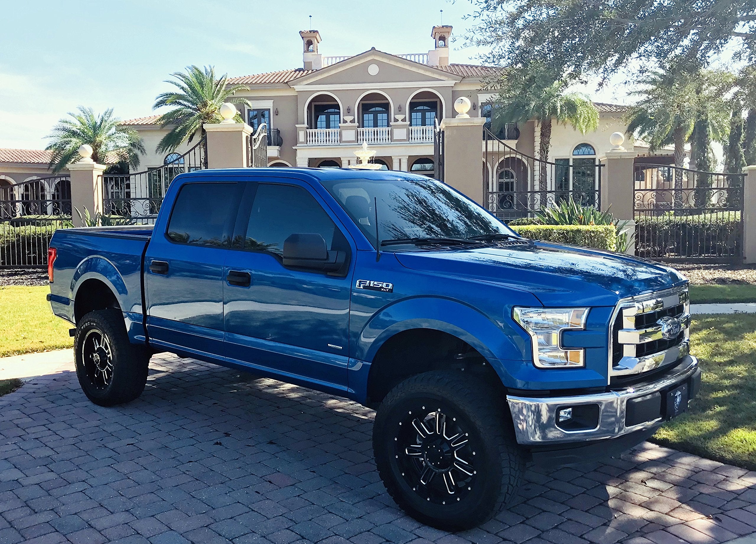 AntennaMastsRus - 13 Inch All-Terrain Flexible Rubber Antenna is Compatible with Ford F-250 Super Duty (1999-2025) - Spring Stee