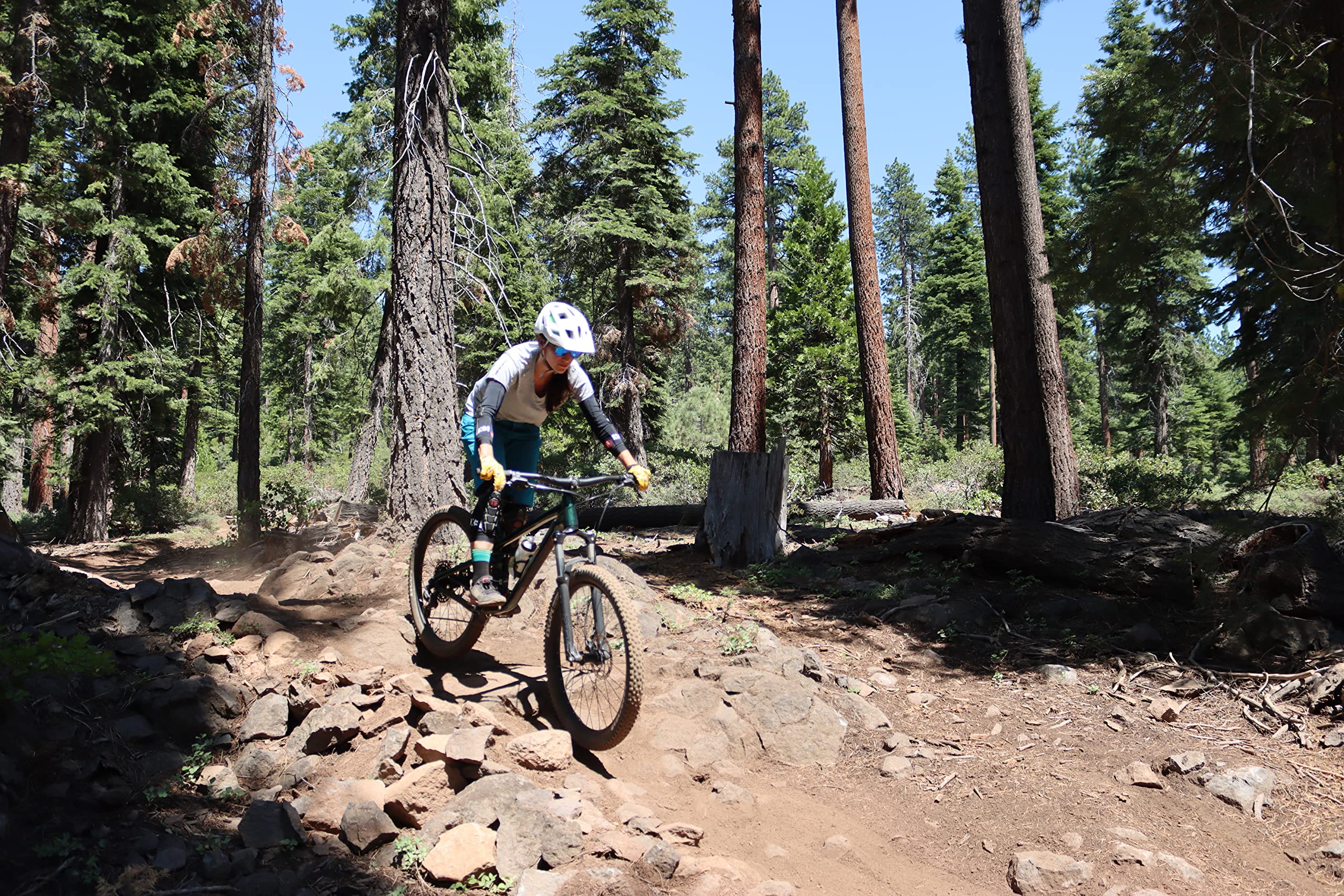 G-Form Pro-X3 Elbow Guards - Mountain Biking Elbow Guards For Athletes - Comfortable & Breathable - Riding & Other Sports - Blac