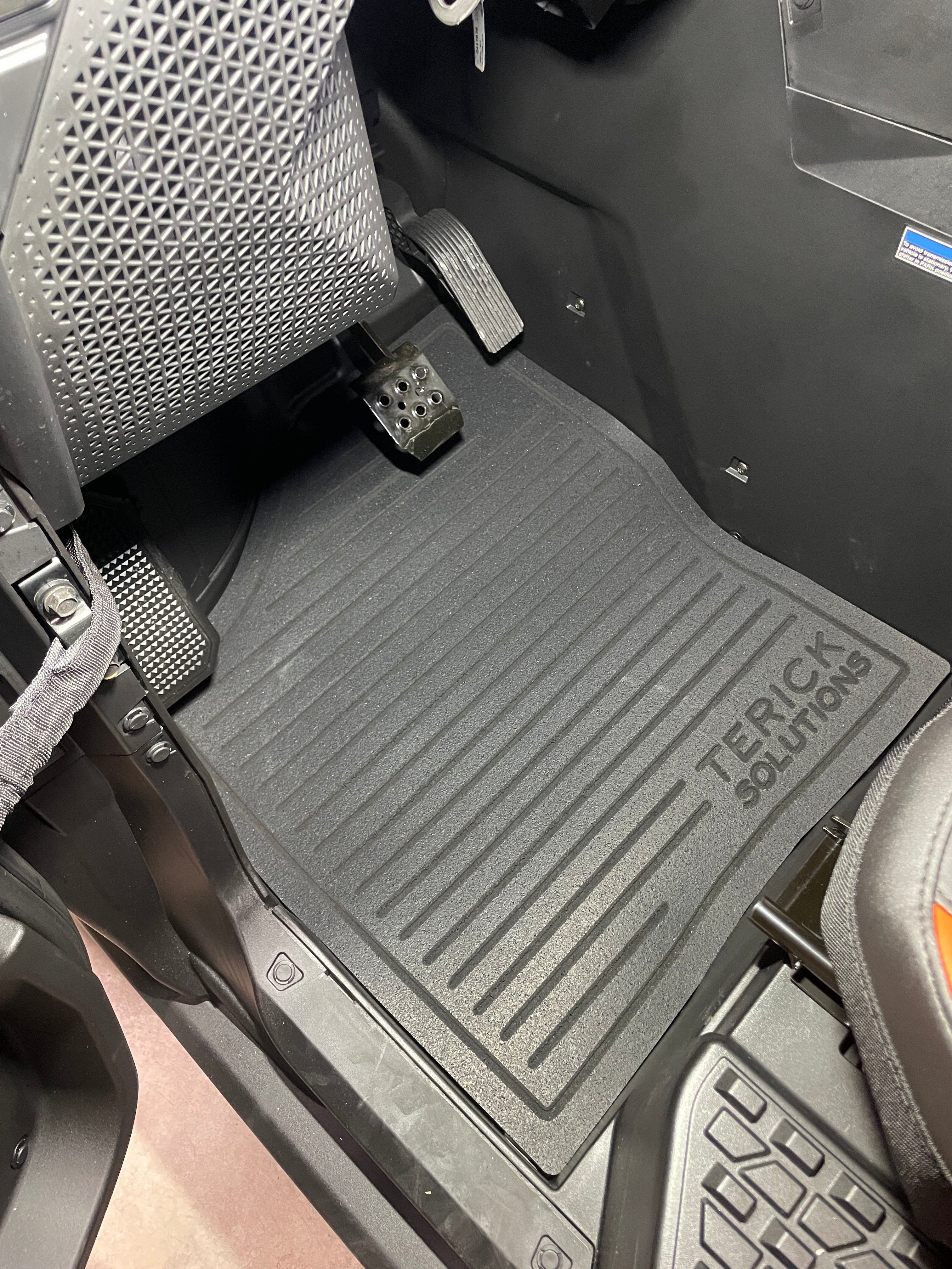 Polaris Xpedition Rubber Floor Mats