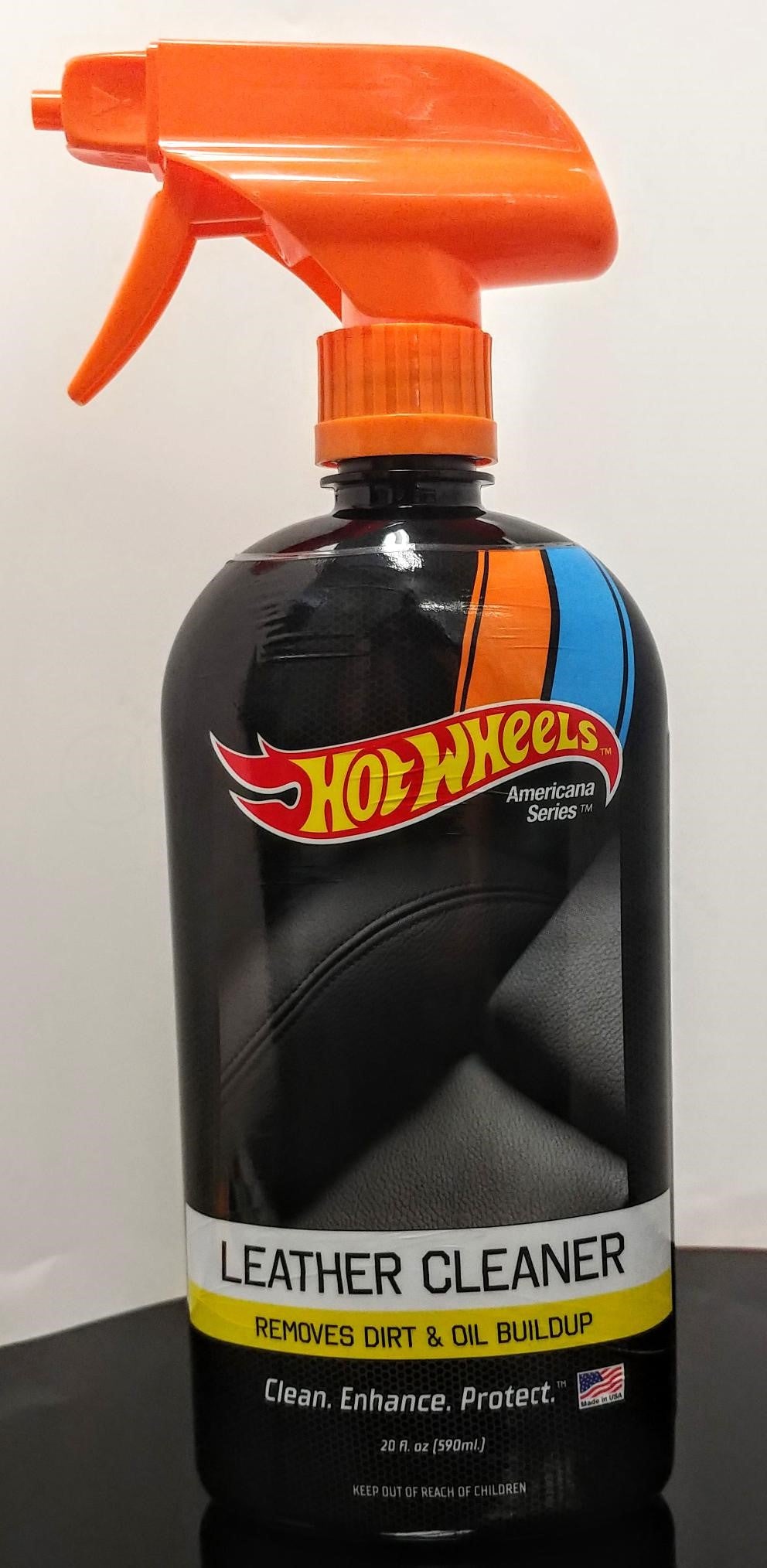 Americana Series Hot Wheels Car Leather Cleaner Spray — Special Uv Protection — Car Cleaning Supplies — Car Care Products — Car Detailing Supplies — Interior Car Cleaner - 20 Oz