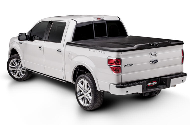 Realtruck Undercover Elite One-Piece Truck Bed Tonneau Cover | Uc1268 | Fits 2022-2025 Chevy Silverado 1500 W/Multi-Flex Tailgate 6' 7' Bed (79.4')