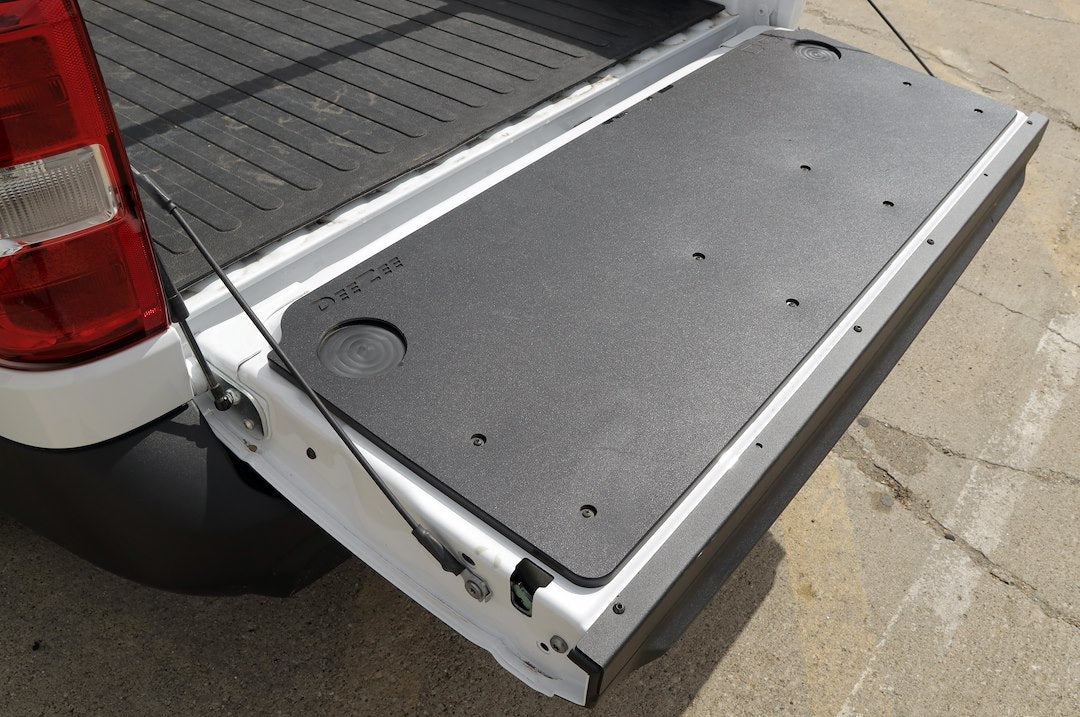 Dee Zee Dz284127 Polymer Tailgate Board Ford Maverick 22+