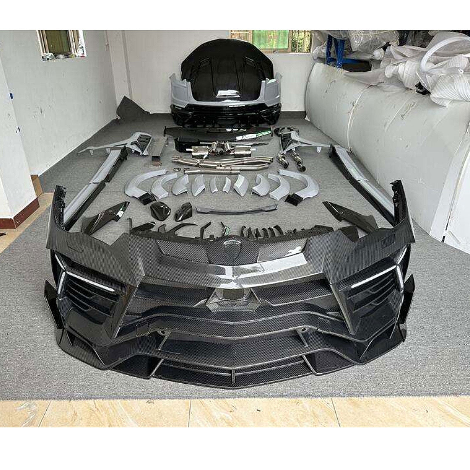 MSY V3 Style Dry Carbon Fiber Full Body Kit for Lamborghini Urus