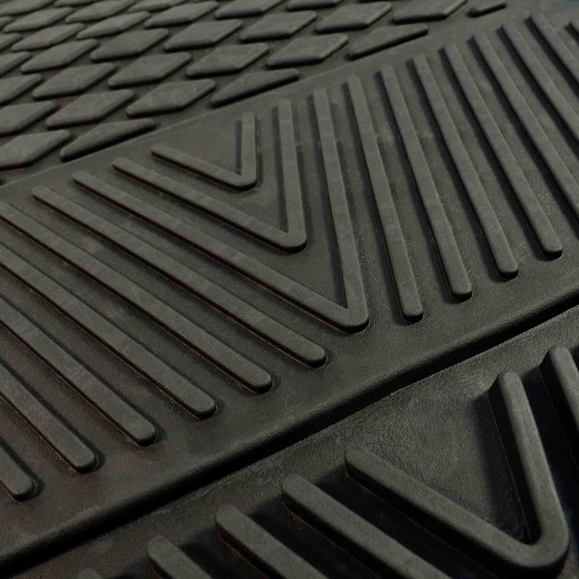 Baylor 2-Pc Vinyl Car Mats 17''X27''