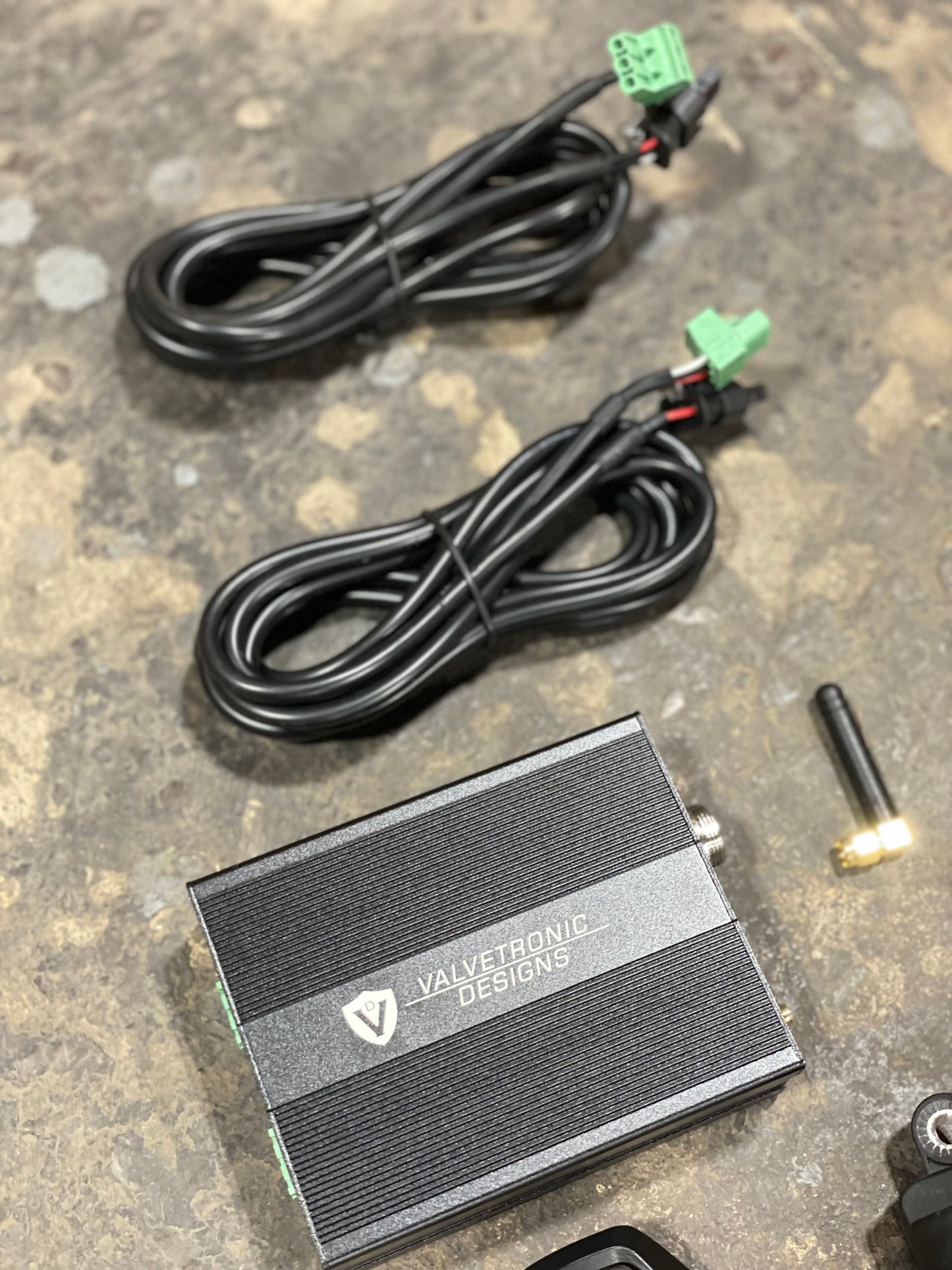 Valvetronic Designs Electronic Exhaust Valve Controller / Harness
