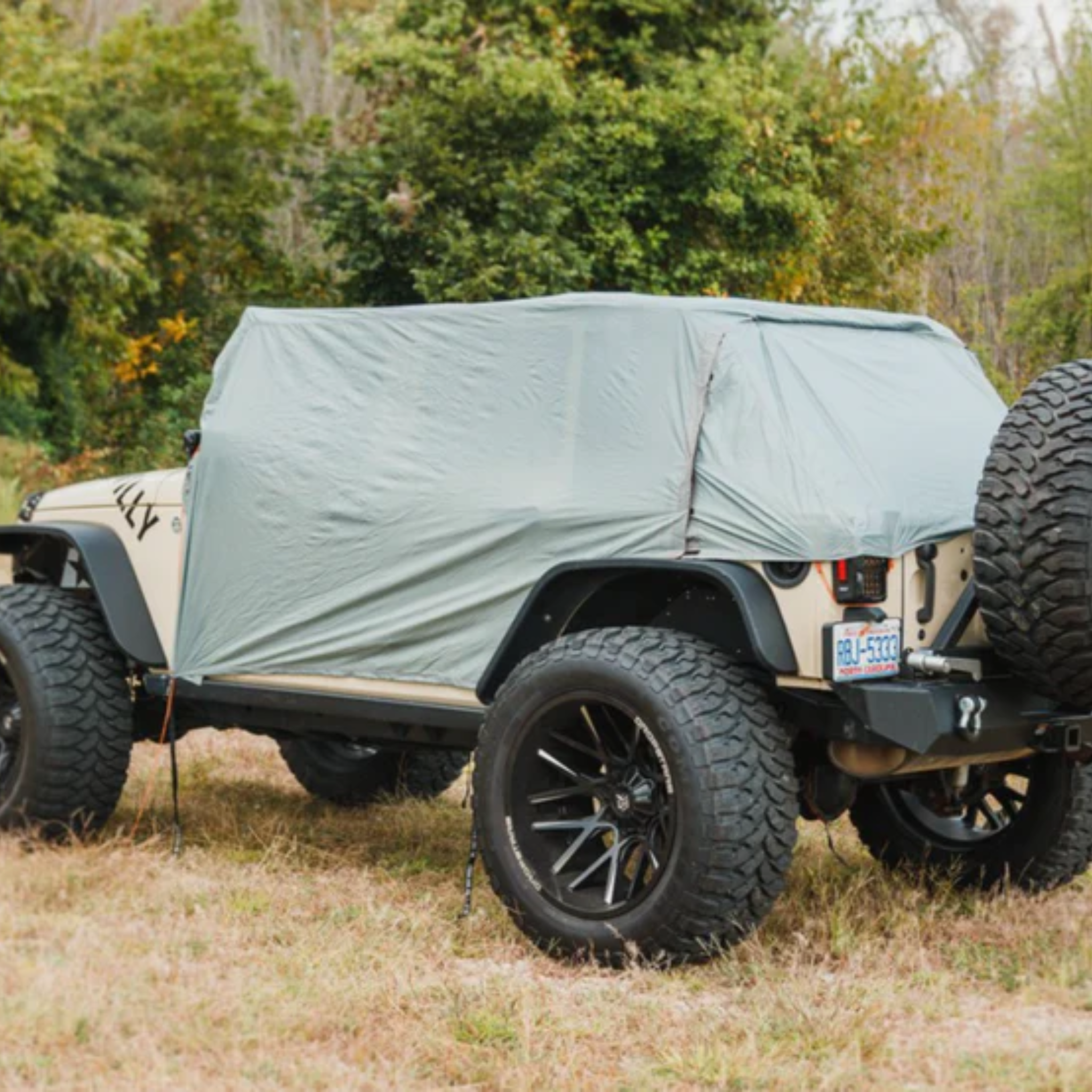 2-in-1 Jeep Trail Cover & Sun Shade