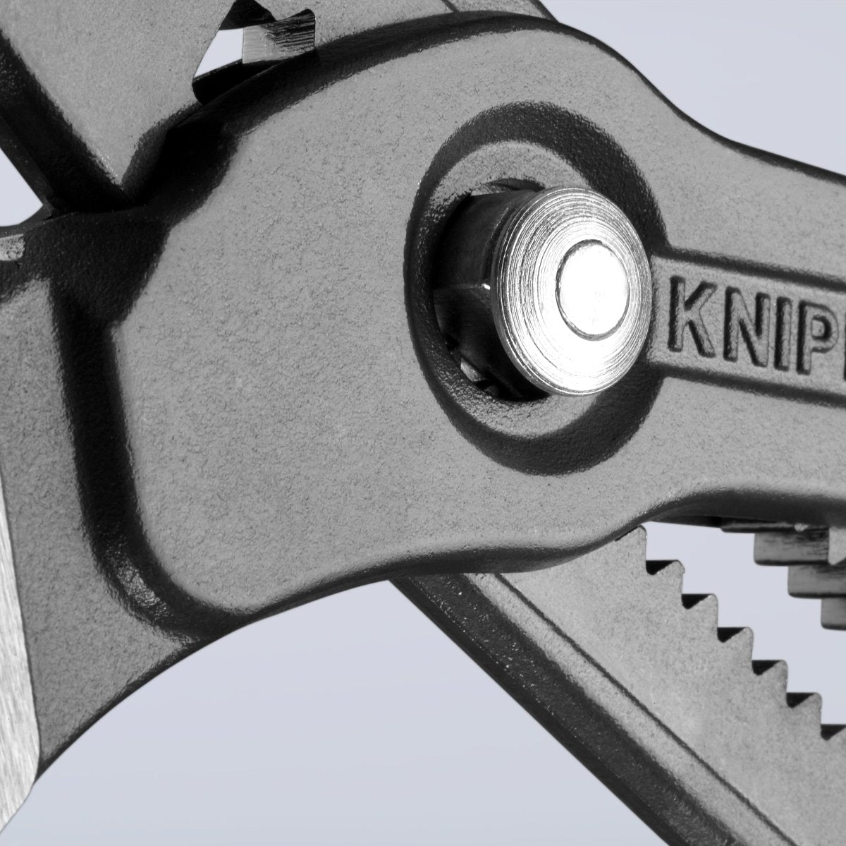 Knipex Cobra® XXL Water Pump Pliers 22" 87 01 560 US
