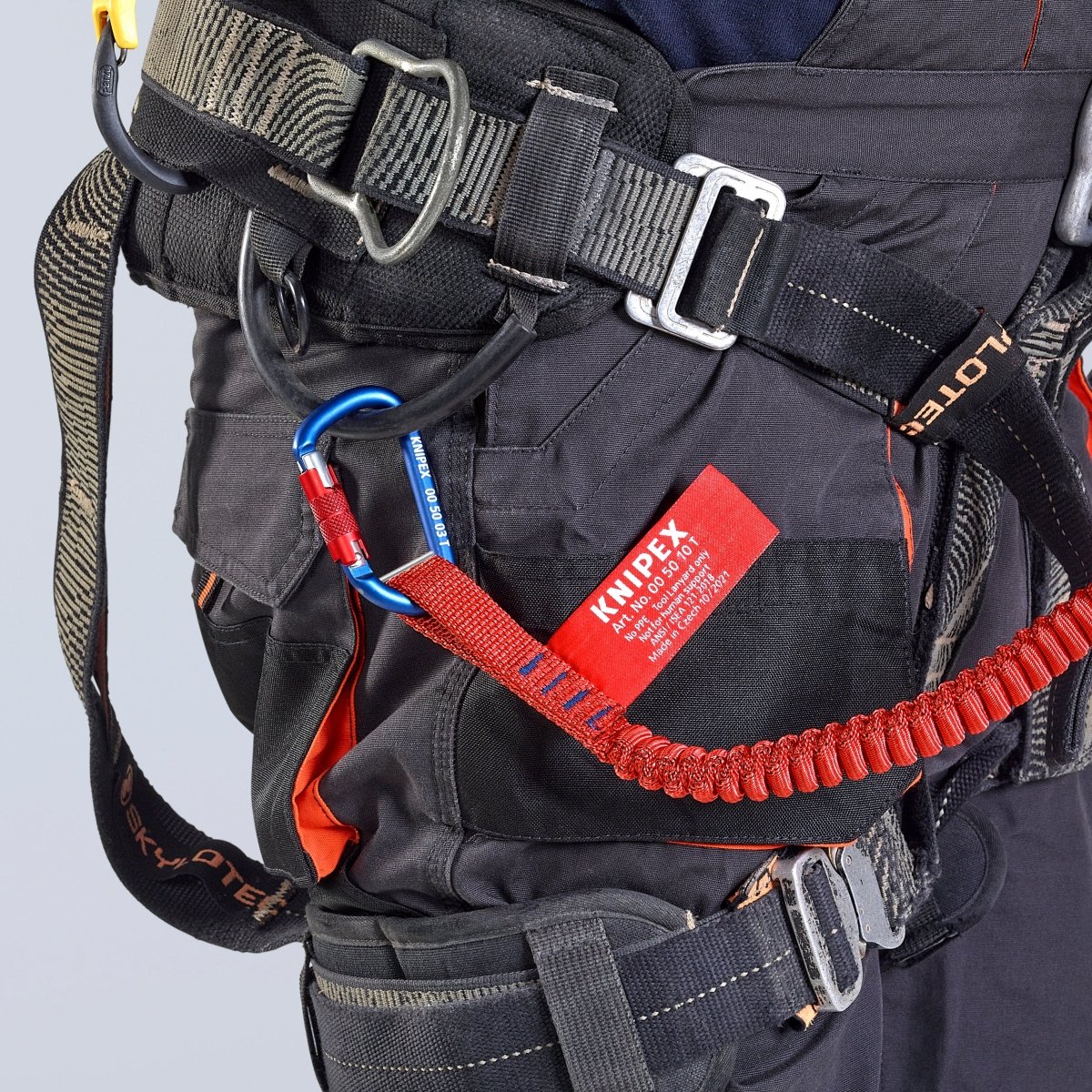 Knipex Tool Tethering Lanyard with Captive Eye Carabiner 13 lbs. 00 50 12 T BKA