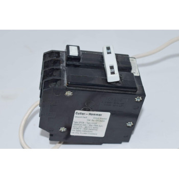 Cutler Hammer GFCB220 20 Amp 2 Pole GFCI Circuit Breaker Plug-in 120/240V for BR Series Panel (Does not Fit in a Cutler Hammer CH Series Panel)