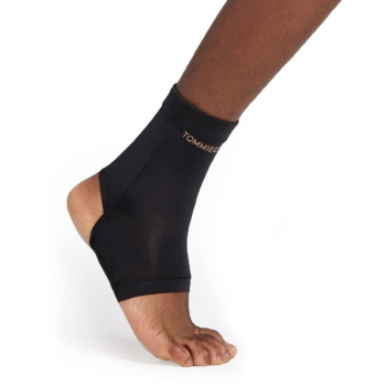 Tommie Copper Core Compression Ankle Sleeve, Unisex, Men & Women, Breathable Support Sleeve for Everyday Joint & Muscle Support - Black, Medium