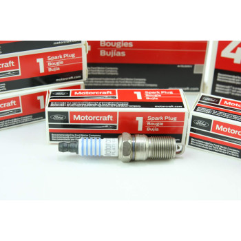 Pack of 8 Genuine Motorcraft Spark Plug SP-493 AGSF32PM