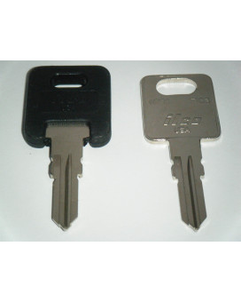 Ilco RV Motorhome Trailer Keys - Set of 2 with Black Top & Metal Cut to CF318