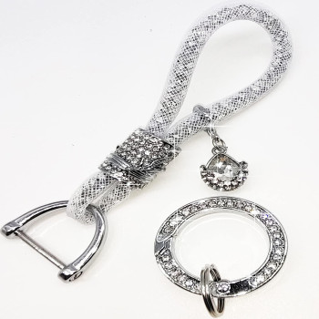 Crystal Car Keychain for Women, Rhinestone Keychain Ring Accessories, Key Chain Ring Strap, Fashionable Car Key Chain for Car Keys. (Silver)