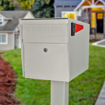 Mail Boss 7107 Curbside Locking Security Mailbox Cream White