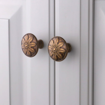 Xlroaafs 4 Pack Antique Brass Cabinet Knobs Vintage Dresser Knobs Drawer Knobs 14 Round Vintage Kitchen Cabinet Knobs Handles