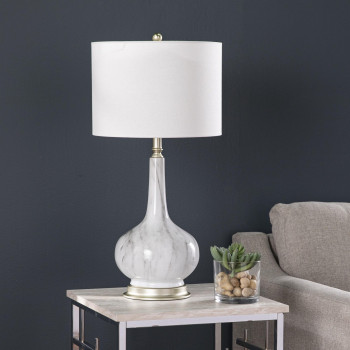 Nyledon Table Lamp W Shade